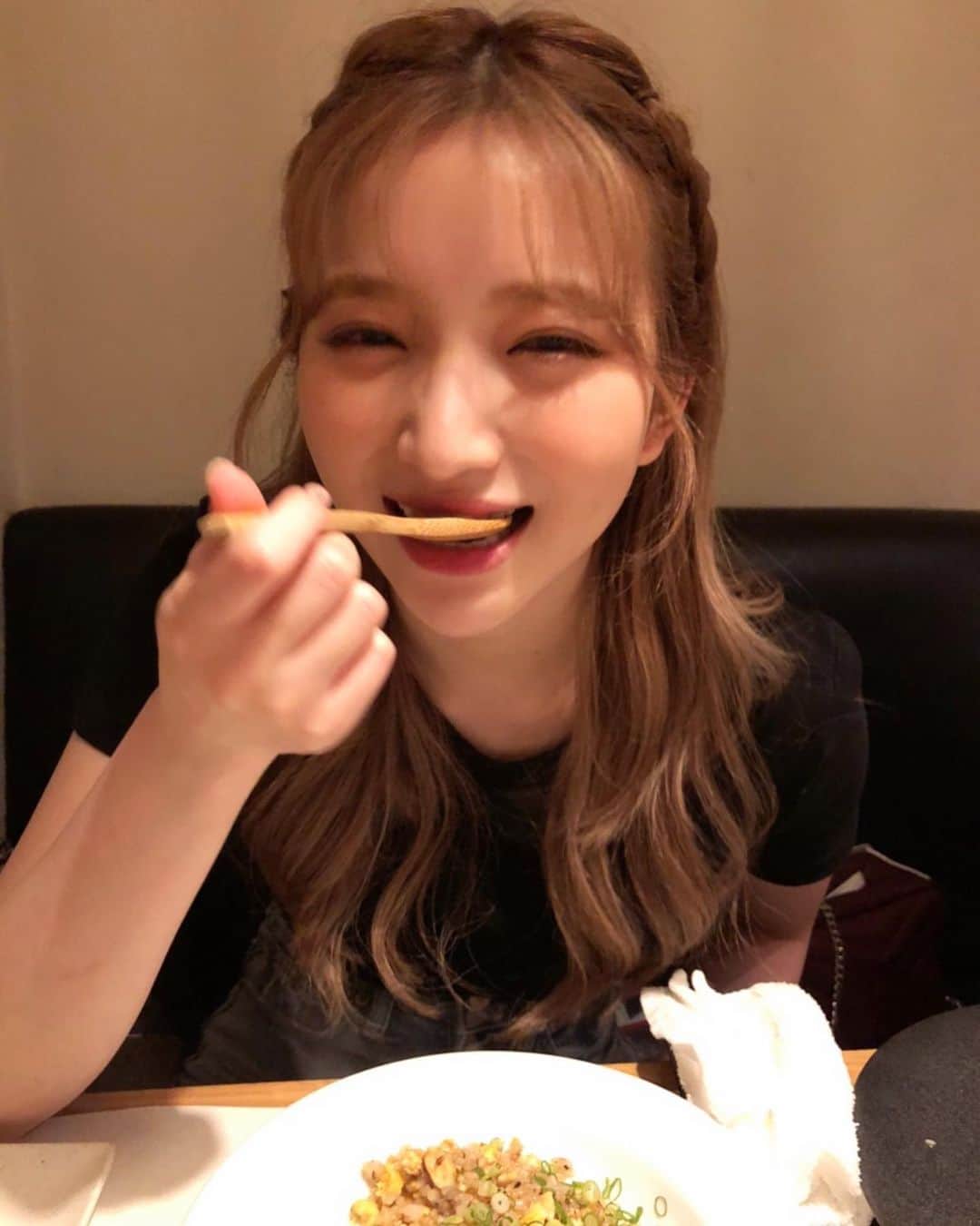 南りほのインスタグラム：「食べてる時が一番幸せ🤤」