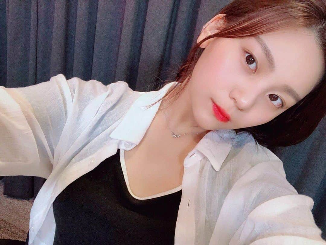 オムジさんのインスタグラム写真 - (オムジInstagram)「Hi🤗 #여자친구 #엄지 #GFRIEND #UMJI」7月1日 21時52分 - gfriendumji