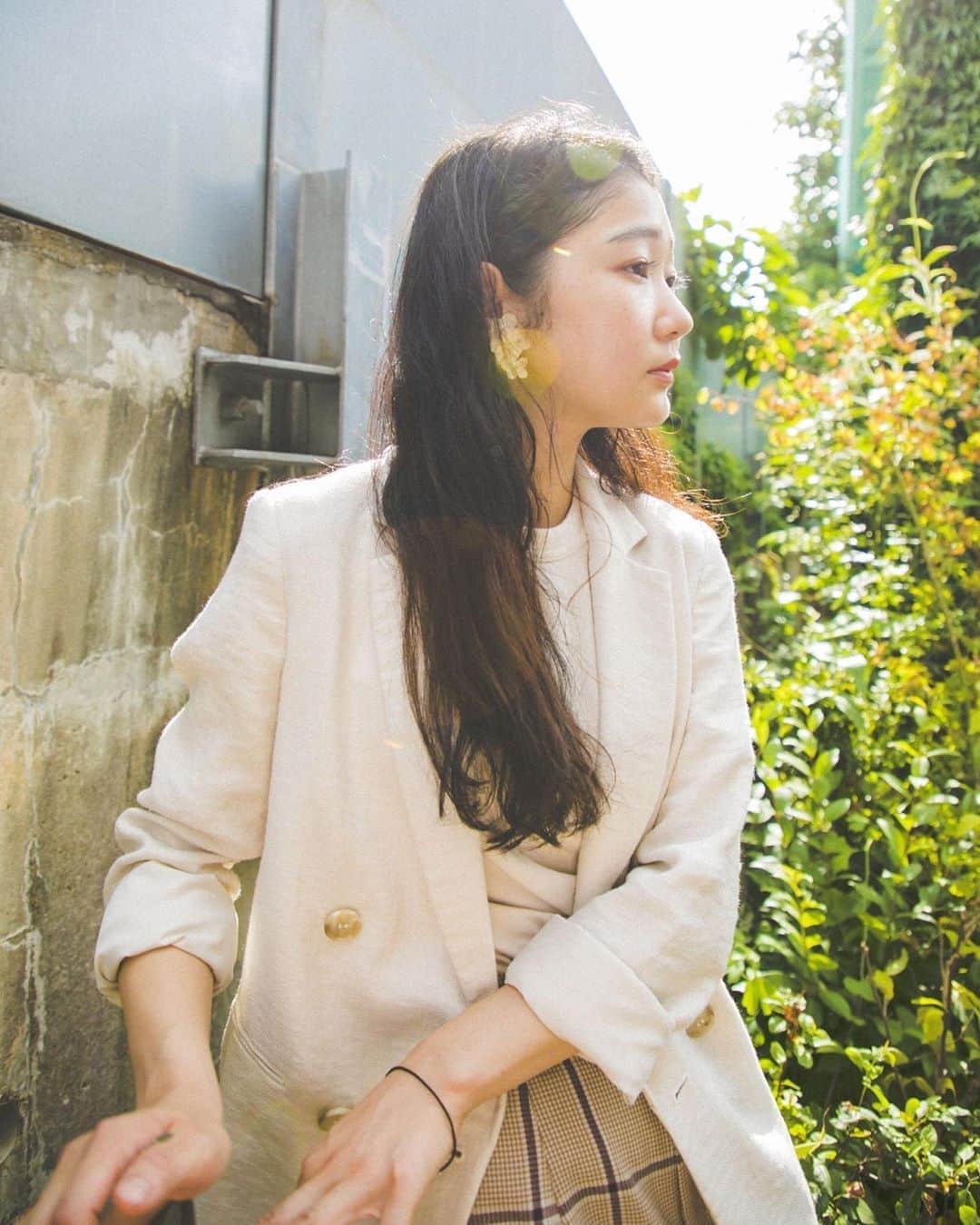 斎藤なりのインスタグラム：「2020年下半期が始まりましたね🪑  #となりのラジオ」