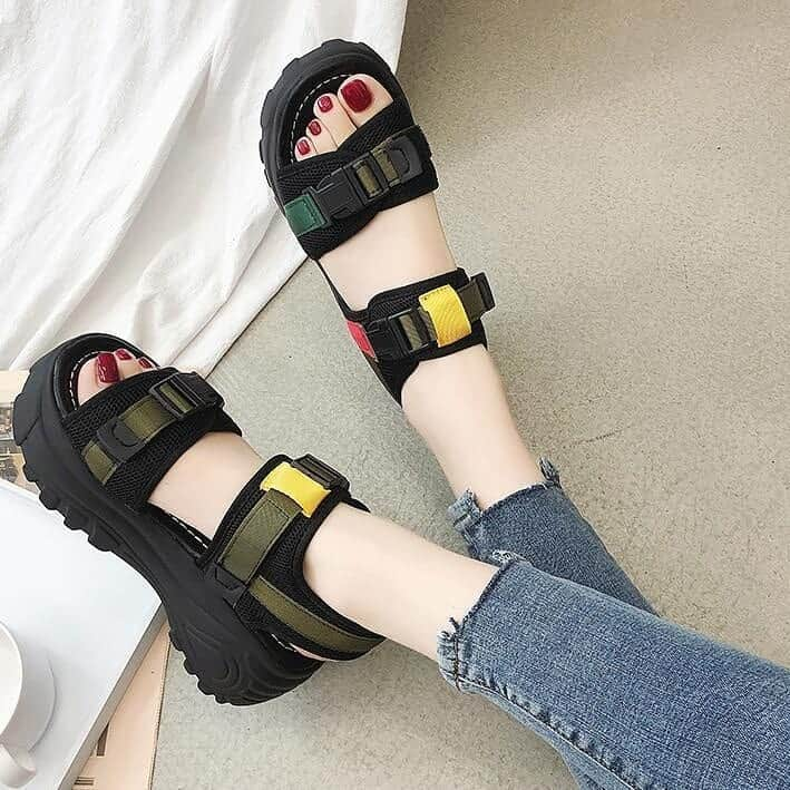 SweetHeart ショップさんのインスタグラム写真 - (SweetHeart ショップInstagram)「大人気の厚底スポーツサンダル SHS293001  (￥3,680)  新作アイテムか 入荷  #サンダル #リボンサンダル #ギンガムチェック #チェックサンダル #サンダルコーデ #大人ガーリー #ガーリー #snidel #プチプラ #プチプラファッション #l4l #プチプラコーデ #夏ファッション #l4f #夏コーデ #ザラジョ#ママファッション #baseec #ザラ #ユニクロ #ジーユー #いいねした人全員フォローする #スナイデル」7月1日 21時57分 - sweetheartstore0711