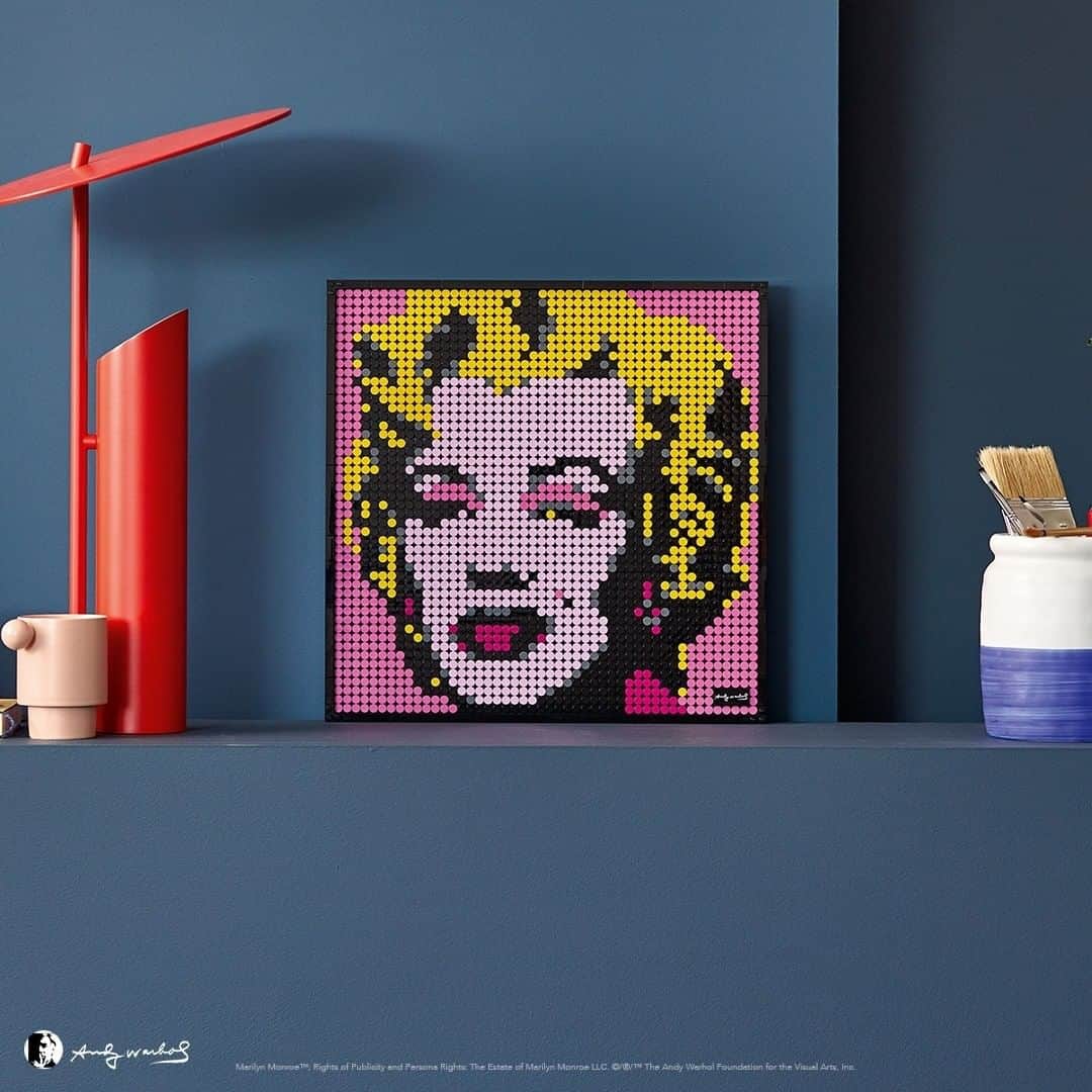 LEGOさんのインスタグラム写真 - (LEGOInstagram)「We're excited to introduce LEGO ART, an immersive new way to be creative. Build and display Andy Warhol’s iconic portrait of @marilynmonroe in your home, or get more sets to create all 4 🎨   Used with permission of @warholfoundation. ©/®/™ The Andy Warhol Foundation for the Visual Arts, Inc. / Licensed by The LEGO Group.   #Art #MarilynMonroe #AndyWarhol #LEGO」7月1日 22時01分 - lego