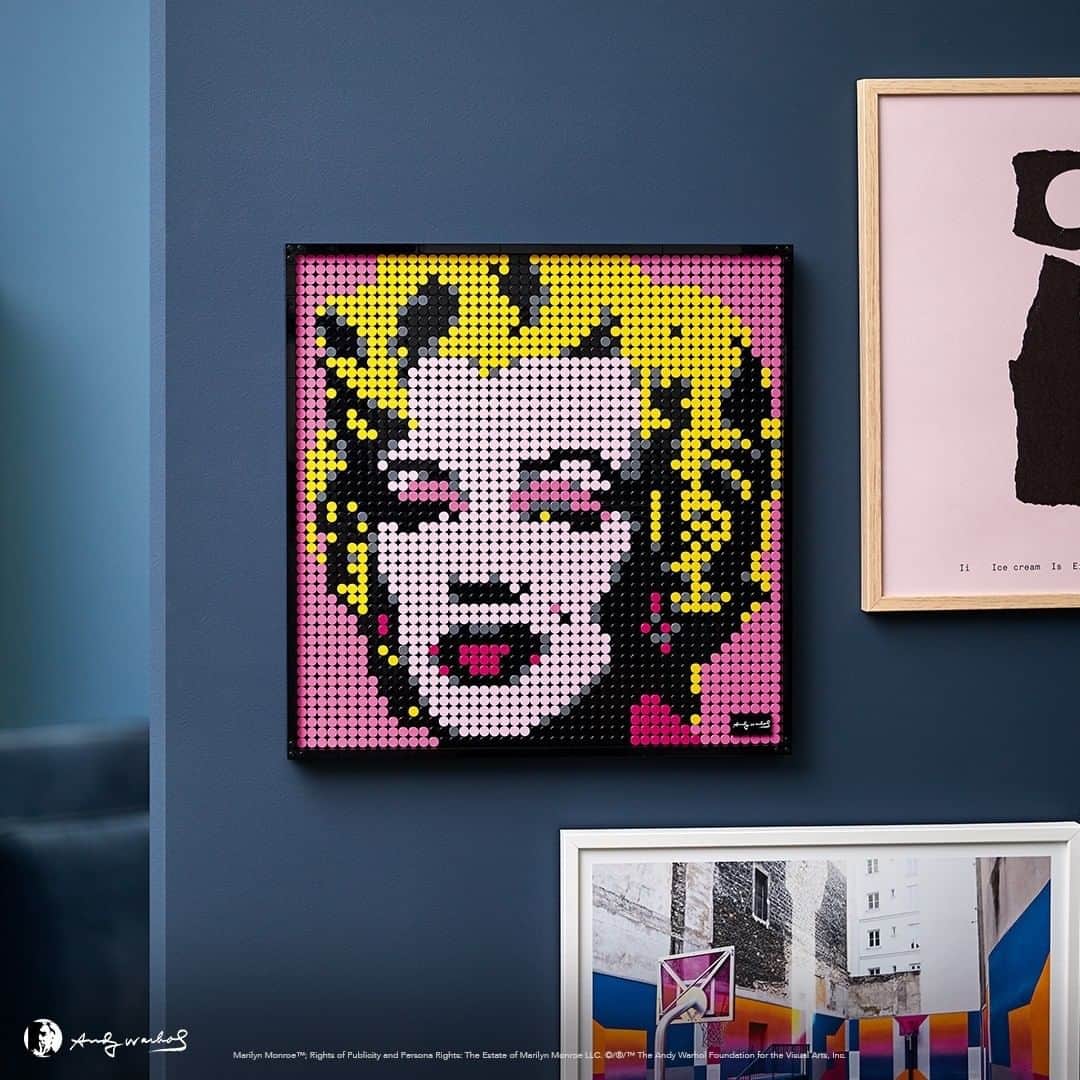 LEGOさんのインスタグラム写真 - (LEGOInstagram)「We're excited to introduce LEGO ART, an immersive new way to be creative. Build and display Andy Warhol’s iconic portrait of @marilynmonroe in your home, or get more sets to create all 4 🎨   Used with permission of @warholfoundation. ©/®/™ The Andy Warhol Foundation for the Visual Arts, Inc. / Licensed by The LEGO Group.   #Art #MarilynMonroe #AndyWarhol #LEGO」7月1日 22時01分 - lego