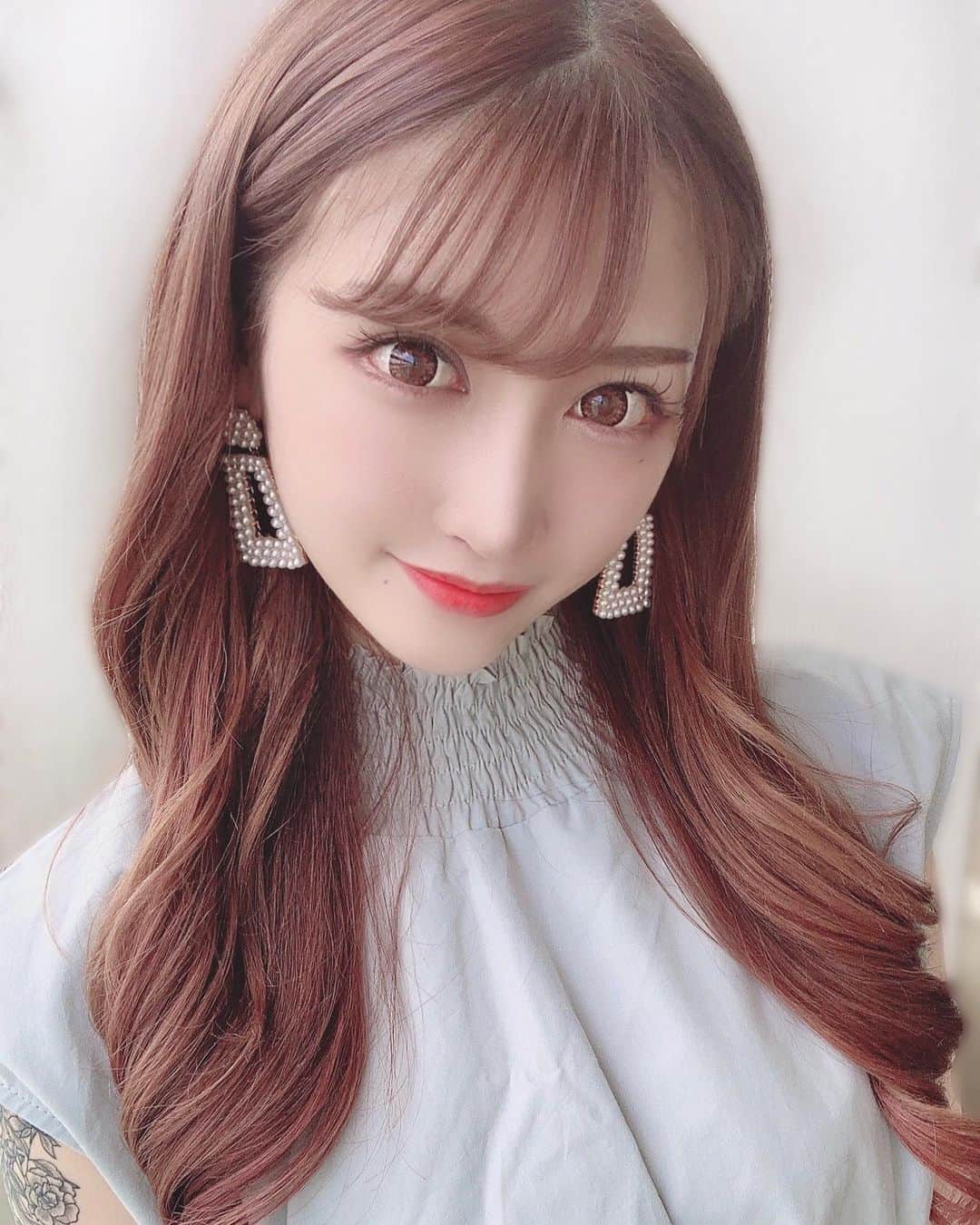 みおのインスタグラム：「7月ですね~🏄‍♀️」