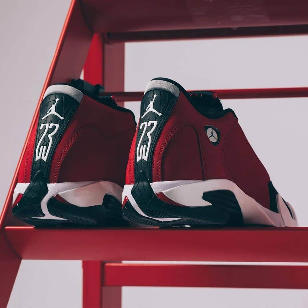Sneaker Newsさんのインスタグラム写真 - (Sneaker NewsInstagram)「The Air Jordan 14 "Gym Red" officially drops on July 2nd in full family sizes. Imagine MJ wearing during the '98-'99 season that coulda happened! Link in bio to find out full details.」7月1日 23時00分 - sneakernews