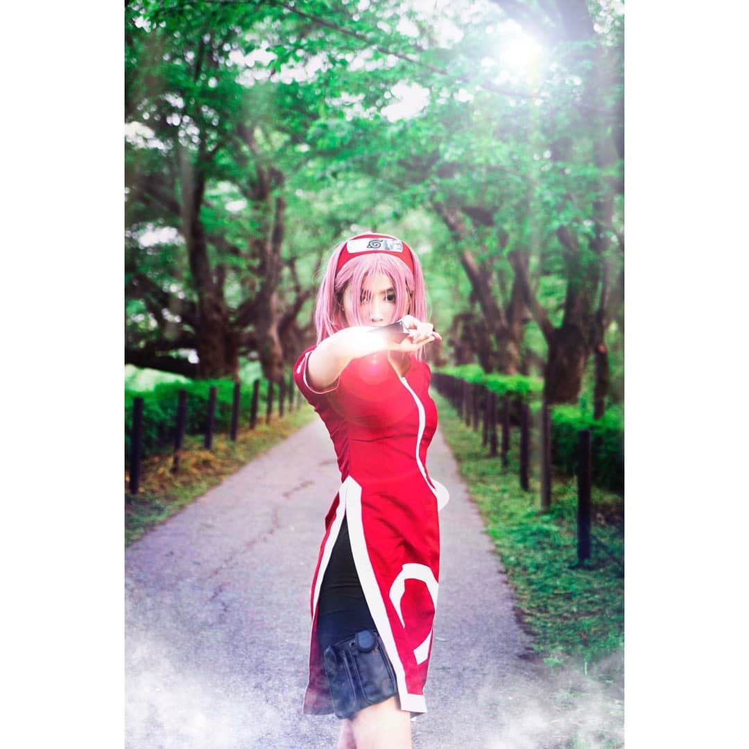 武田あやなのインスタグラム：「. NARUTO🍥 Haruno Sakura🌸 . . . . . . . . . .  #春野サクラ #ナルト #ナルト疾風伝 #サクラ  #アニメ好き #コスプレイヤー  #コスプレ女子 #コスプレ  #コスプレ撮影 #ポートレートモデル  #二次元 #萌 #エロかわ #おフェロ  #フェチ #ピンクヘアー #ピンク  #ビジョビ #美女 #オタク #女神  #narutocosplay #narutoanime  #narutoshippuden #sakuraharuno  #cosplaygirl #cosplayphoto  #narutomanga #kunoichi  #sakuraharunocosplay」