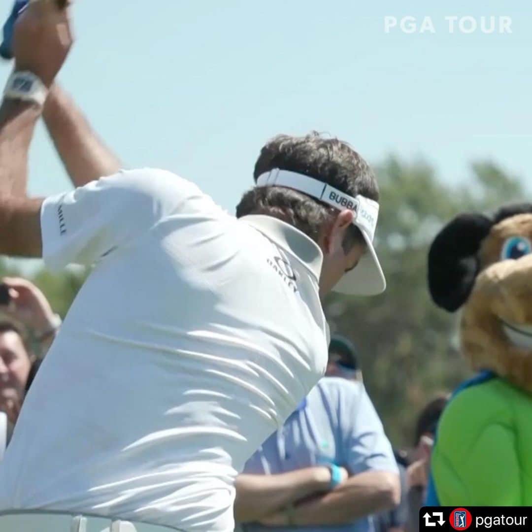 バッバ・ワトソンのインスタグラム：「Looking forward to a fun day playing nine holes for charity with @hv3_golf @jasondayofficial @wesleybryangolf to support @RocketClassic’s #ChangingTheCourse initiative! Helping to ensure all Detroit residents have access to the internet and technology. Watch the fun at 1PM EST 👀 Donate if you can! Text “AREA313” to 243725 [see stories for link to watch]   #repost @pgatour ・・・ Wednesday’s 9-hole exhibition is going to be fun.」