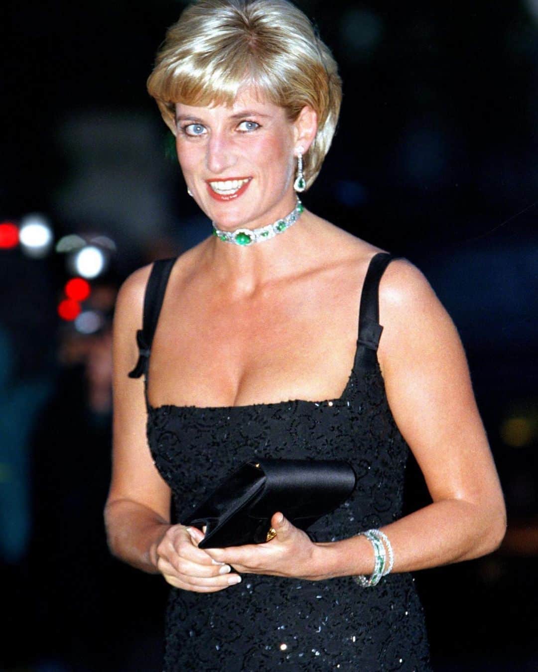 People Magazineさんのインスタグラム写真 - (People MagazineInstagram)「The beloved Princess Diana would have turned 59 today. ❤️ 📷: Justin Goffuk Press Via Getty Images」7月1日 23時05分 - people