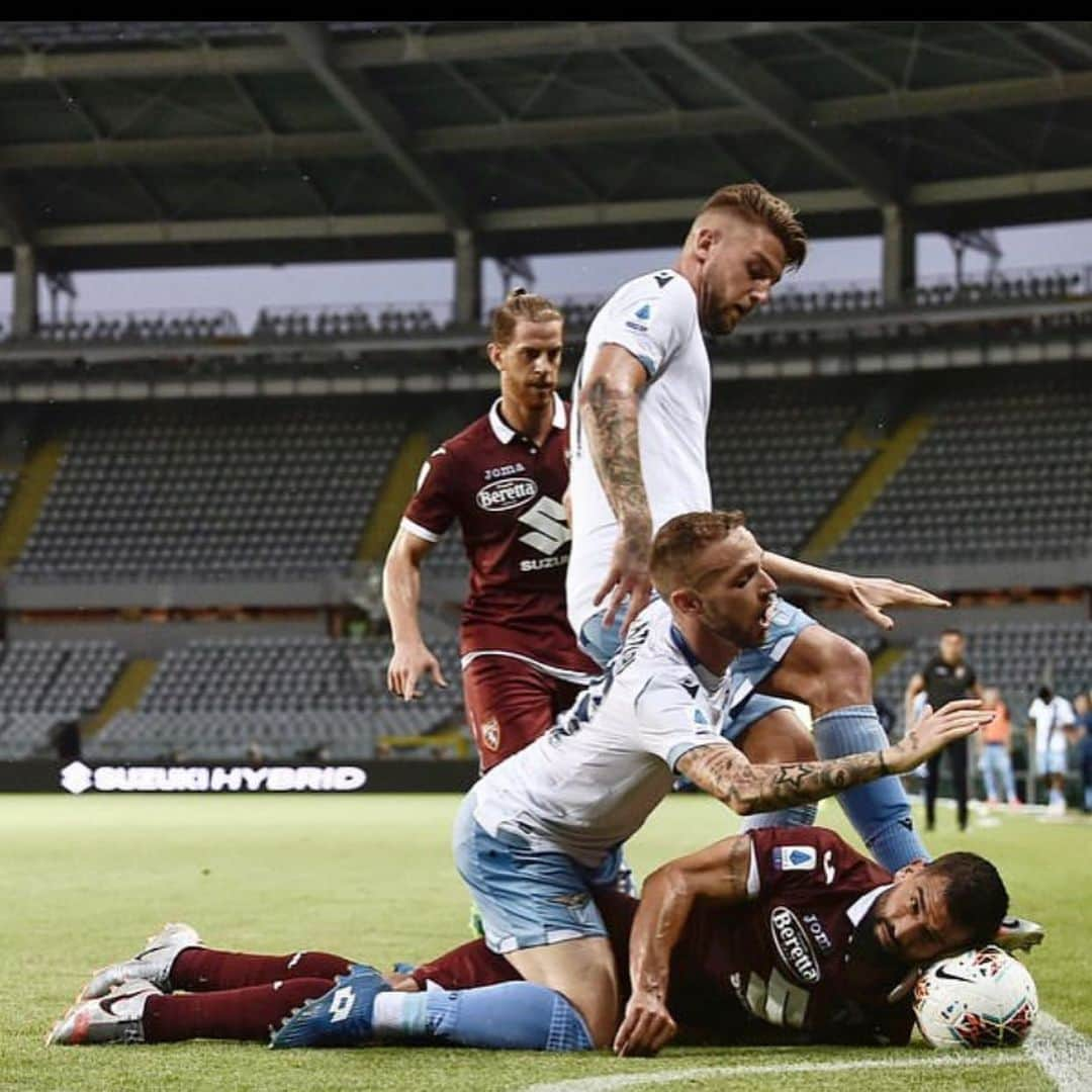 トマス・リンコンさんのインスタグラム写真 - (トマス・リンコンInstagram)「Fútbol desde otra perspectiva. ⚽️⚔️ RESILIENCIA」7月1日 23時05分 - tomasrincon8