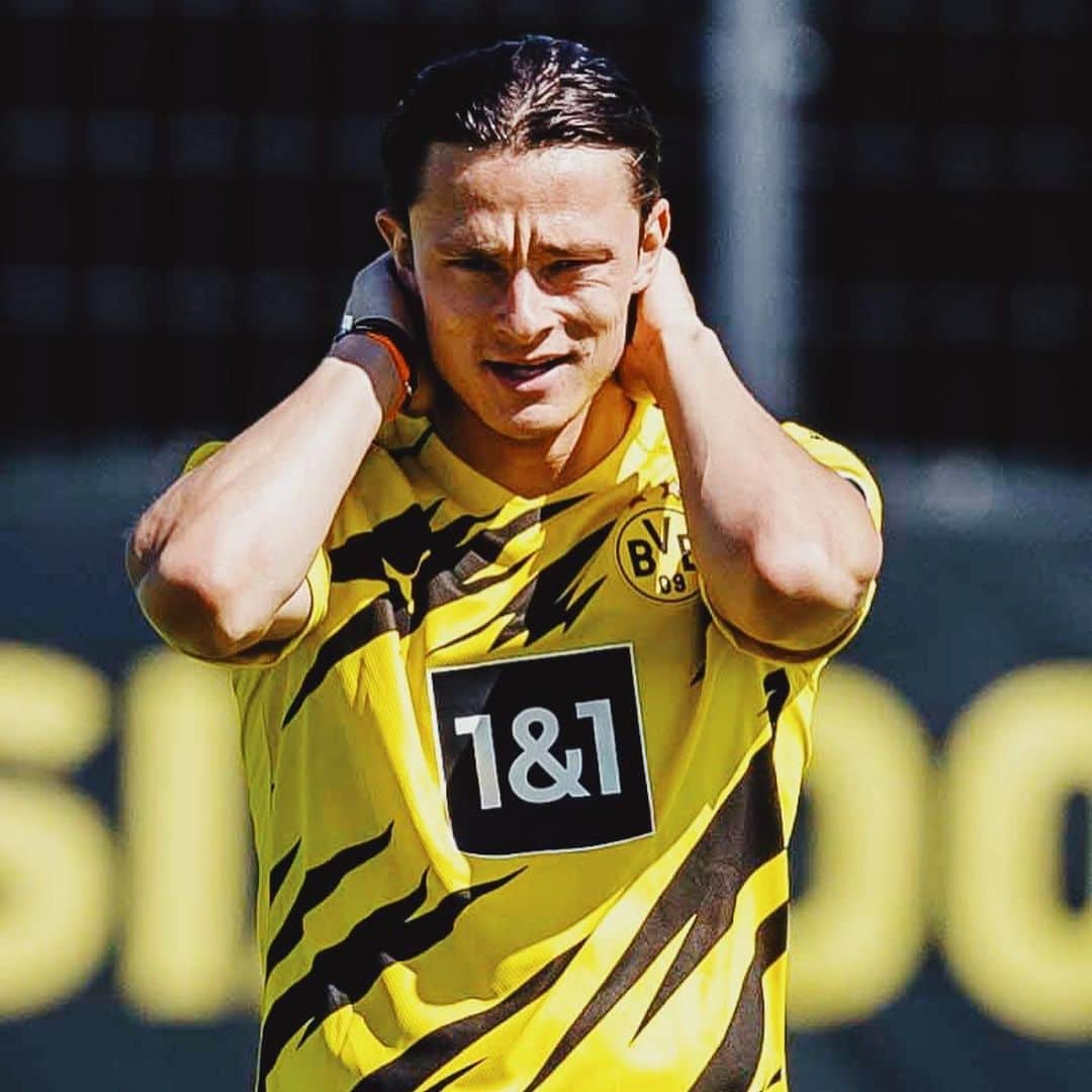 ニコ・シュルツさんのインスタグラム写真 - (ニコ・シュルツInstagram)「New kit! 🙌🏻⚡️@bvb09」7月1日 23時10分 - nico_schulz