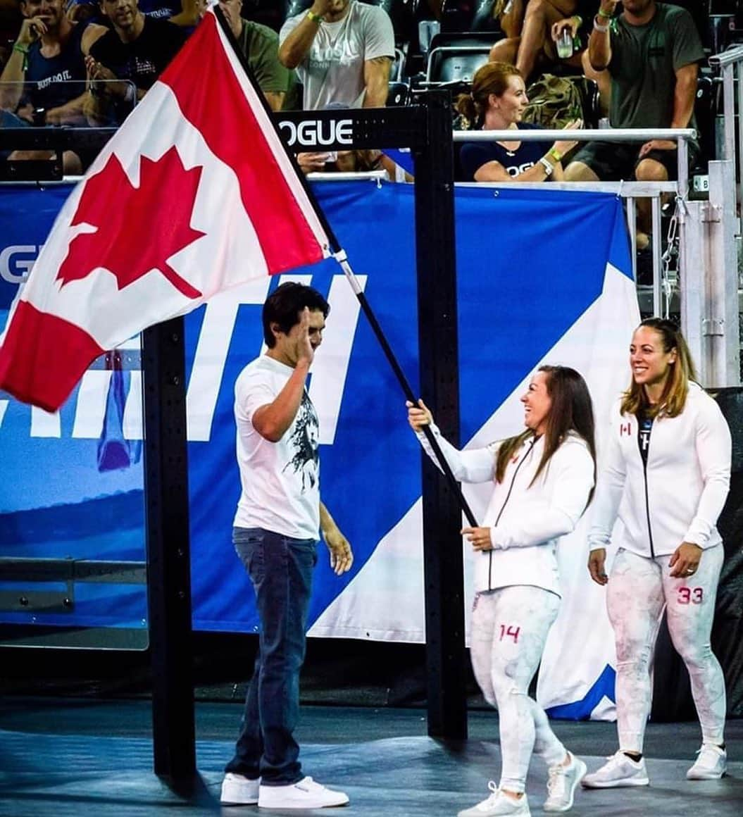 Camille Leblanc-Bazinetさんのインスタグラム写真 - (Camille Leblanc-BazinetInstagram)「Happy Birthday Canada 🇨🇦   “  I love you! I love your culture, I love your kindness, I love your desserts haha  “  Your winter are brutal and you’ve helped shape me into the strong confident women I am today! Happy birthday 🎂   #canadaday #ohcanada #july1 #maplesyrupforever #crepearebetterthanpancake #wedontsaylooneyandtooney」7月1日 23時26分 - camillelbaz