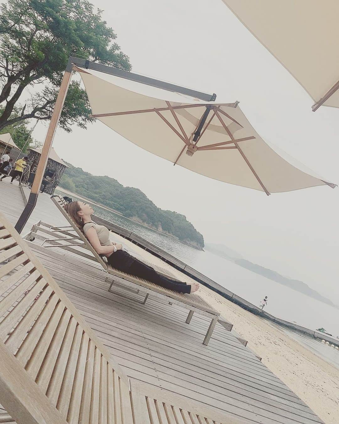 水田真依子さんのインスタグラム写真 - (水田真依子Instagram)「#海#加島#プライベートビーチ#LOVE#singapole #southeastasia #リゾート #happy #roma #女子 #houseparty #firenze #lovecooking #summer #love #fashion #景色 #ヘア #instagood #interior #占い #建物 #海 #tokyo #everything #gardensbythebay #料理好き #夏 #japan #トラベラーズノートレギュラーサイズ」7月1日 23時26分 - maikosebasu