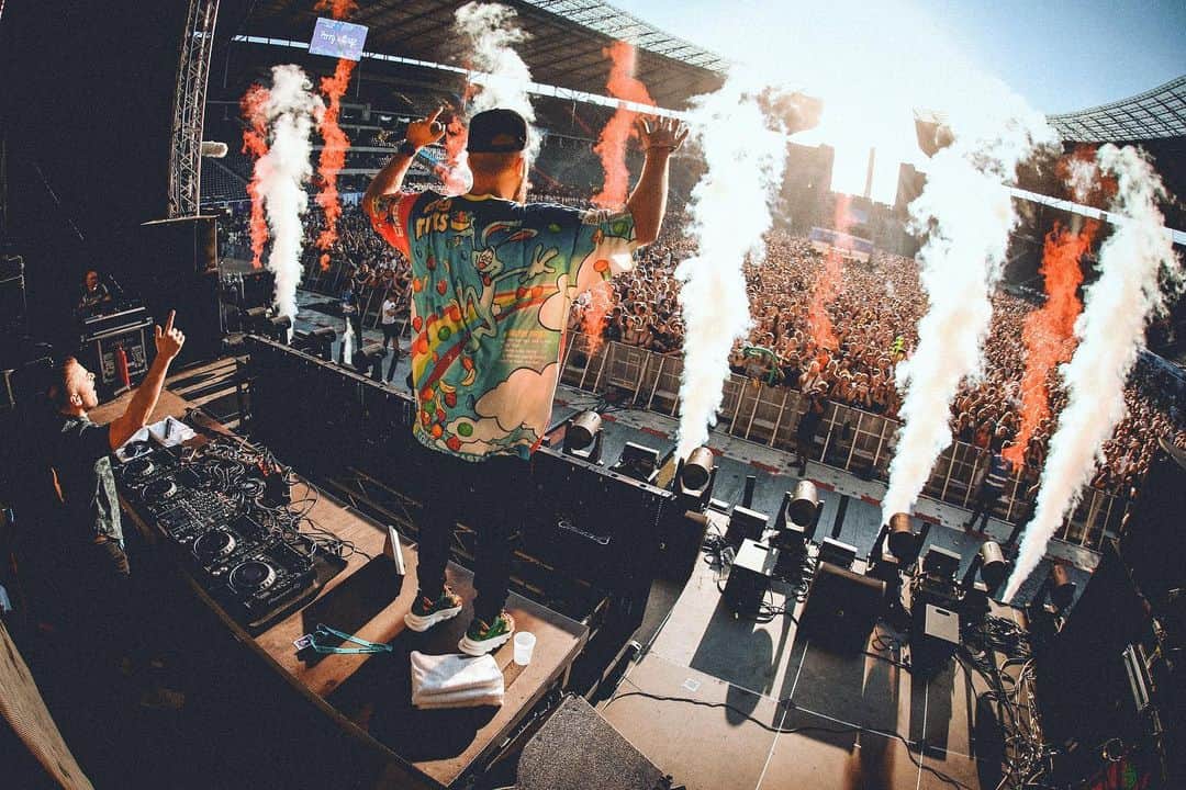 Showtekのインスタグラム：「When the festivals come back, we’ll be back and better than ever. Who’s ready for a f*cking party?!」