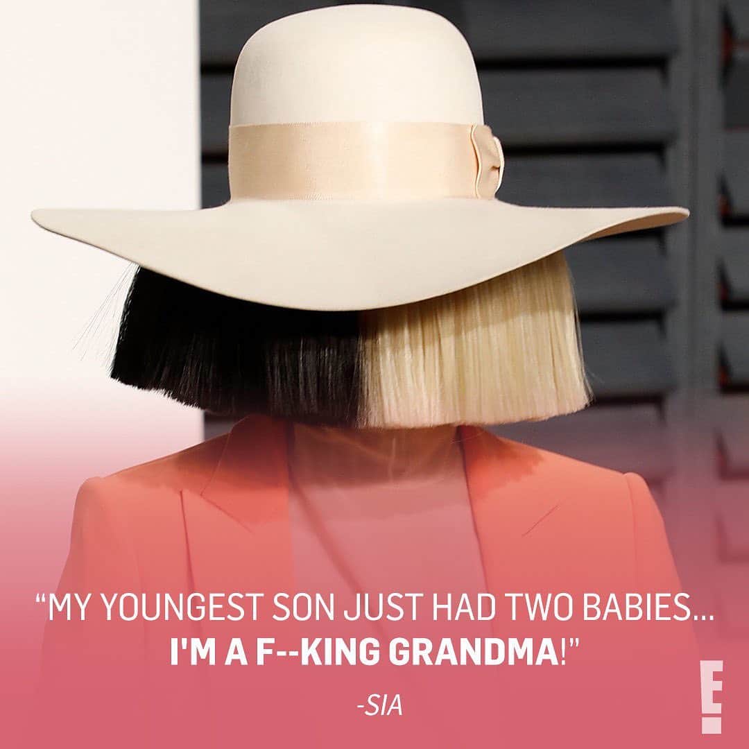 E! Onlineさんのインスタグラム写真 - (E! OnlineInstagram)「Sia is a grandma! Head to the link in our bio for everything she had to say about becoming a grandma and how she's taking inspiration from famous grandma Kris Jenner. (📷: Getty)」7月2日 0時47分 - enews