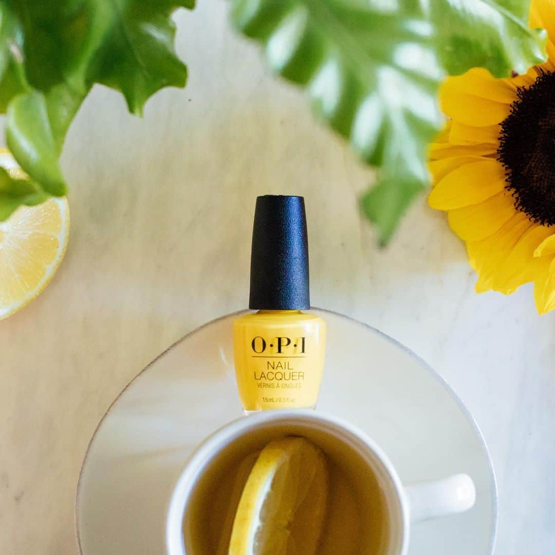 OPIさんのインスタグラム写真 - (OPIInstagram)「Hello July! #AllTheFeels for summer scents like 🍋 and 🌻 that soothe the soul.   Shade: #ExoticBirdsDoNotTweet   #OPIFiji #ColorIsTheAnswer #HealingRainbow #OPINailLacquer #YellowNails #SummerNails #Summer2020」7月2日 1時30分 - opi