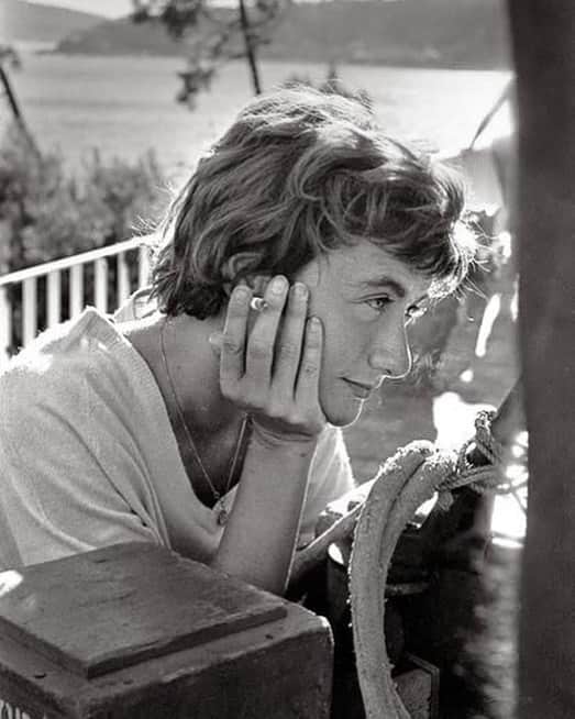 大森美希さんのインスタグラム写真 - (大森美希Instagram)「Françoise Sagan, Sur le tournage de “Bonjour tristesse”, 1957  フランソワーズ・サガン、映画『悲しみよこんにちは』の撮影現場にて (1957年)  サガンの小説の世界に憧れて、20歳前後の頃の私は夢中で彼女の作品を読みまくった。  #todaysphoto #francoisesagan #portrait #bonjourtristesse #50smovies #paris #cotedazur #vacances #film #movie #cinema #roman #novelist #nouvellevague #今日の一枚 #フランソワーズサガン #小説家 #悲しみよこんにちは #映画 #シネマ #映画鑑賞 #映画撮影 #小説 #パリ #フランス文学 #仏文学 #ブラームスはお好き #朝吹登水子 #ヌーヴェルヴァーグ #フランス」7月2日 11時17分 - mikiomori_