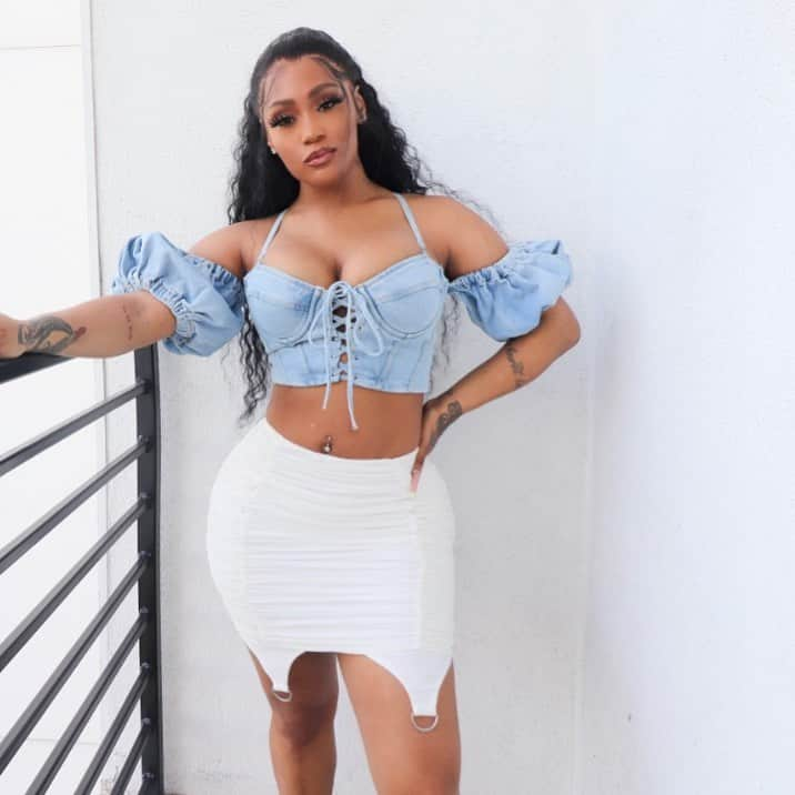 Lira Mercerさんのインスタグラム写真 - (Lira MercerInstagram)「Hi, again 🥰」7月2日 11時31分 - lira_galore