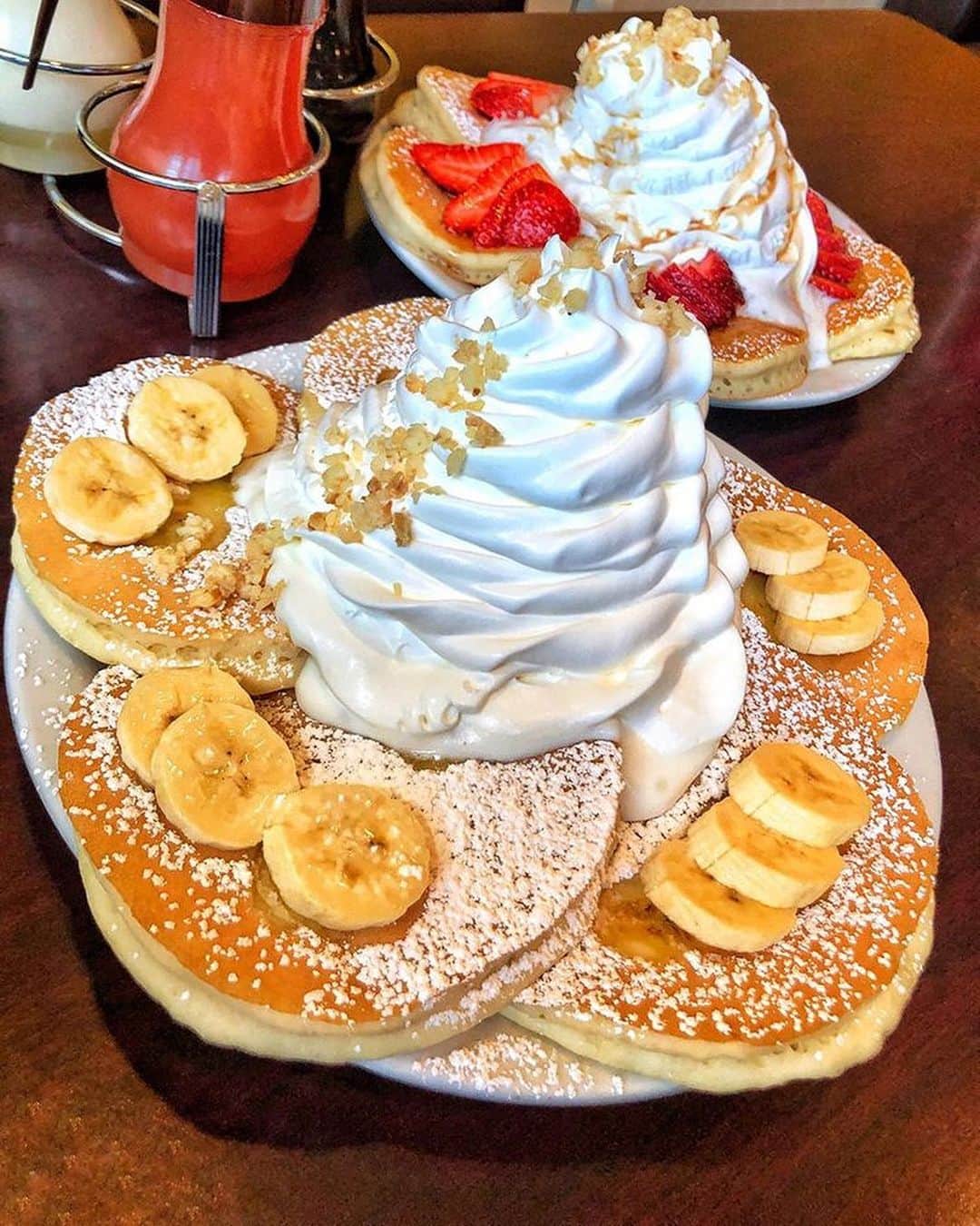 のインスタグラム：「すみません毎日チートdayです。 #パンケーキ🥞#ケーキ祭り#マック#フィッシュ&チップス」