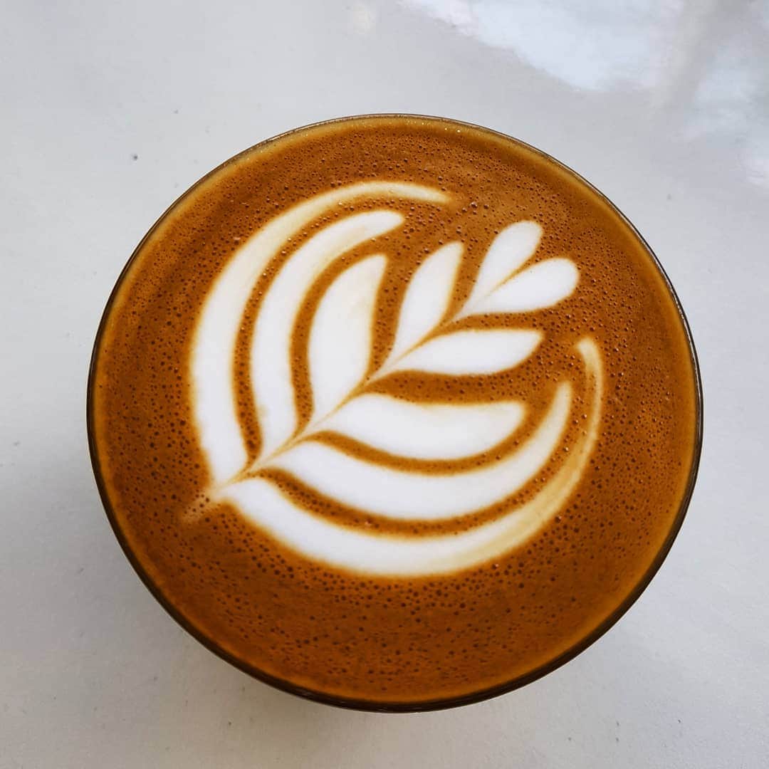 Seung Min Limさんのインスタグラム写真 - (Seung Min LimInstagram)「■ 라떼아트 , 바리스타반 , 창업반 , 원데이 교육 상시모집 • 🔥튜닝피쳐 구매 문의🔥 • Tel. 010-4266-0554 • Kakao talk ID. ismskynet • • 교육 장소 : 서울 특별시 금천구 가산디지털단지 1로 159- 20 502커피로스터스 LAB 실 • •• ••• #barista #latte #latteart #coffee #cafe #baristadaily #baristalife  #バリスタ #コーヒー #ラテアート #カフェ #ラテ #拿铁艺术 #咖啡师 #커피 #카페 #개인레슨#바리스타 #라떼 #라떼아트 #프리푸어 #라떼아트수업 #라떼아트교육 #라떼아트클래스 #일상 #가산디지털단지카페 #가산디지털단지 #카페투어 #원데이클래스」7月2日 11時58分 - barista_seung