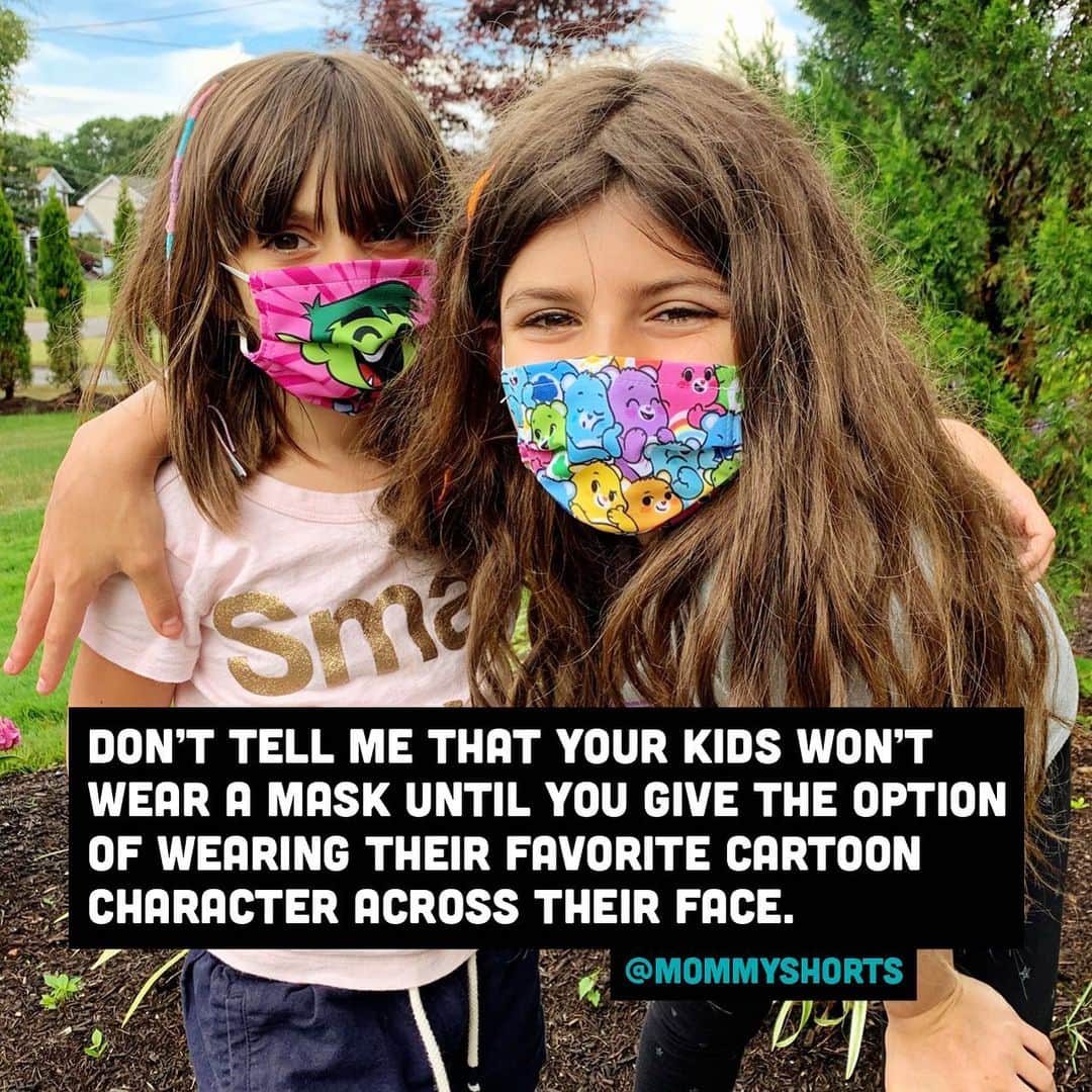 Average Parent Problemsのインスタグラム：「You know how your kids pretend to have minor injuries so they have an excuse to wear superhero and princess bandages? Masks are the new bandages! I’m partnering with @maskclubofficial to show you just how kid-friendly a mask can be. They’ve got over 1000 mask designs that feature characters like Batman, Wonder Woman, Sesame Street, Hello Kitty and Paw Patrol. My kids chose Teen Titans Go and Care Bears, but they also got excited about We Bare Bears, Gudetama and the Kraft Mac and Cheese mask. Yes, you read that right. Click the link in my bio to read more about MaskClub (like how they give one mask to the First Responders Children’s Foundation for every mask sold) and why everyone should just get it together and WEAR A DAMN MASK!」