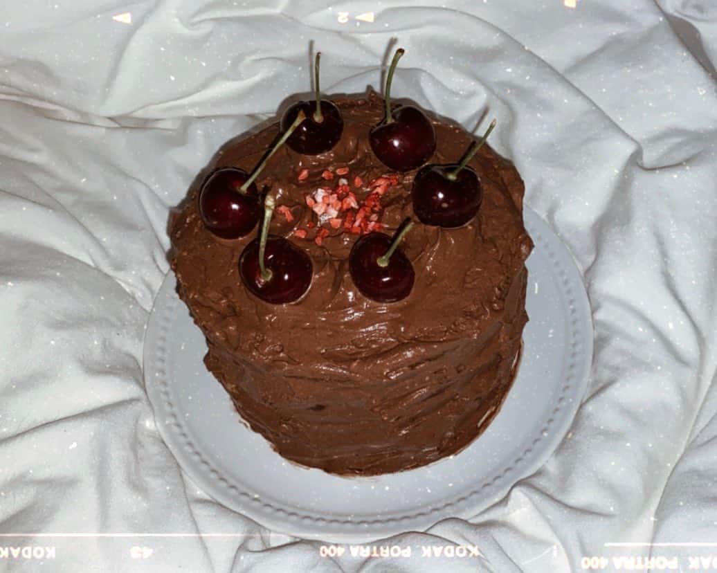 柿原桃里さんのインスタグラム写真 - (柿原桃里Instagram)「お友達とお家でケーキを作る系女子🧁🤎 #おうちかふぇ #cafe #cake #おから蒸しパン  #糖質オフスイーツ なのよ♡」7月2日 4時06分 - toori_moo_