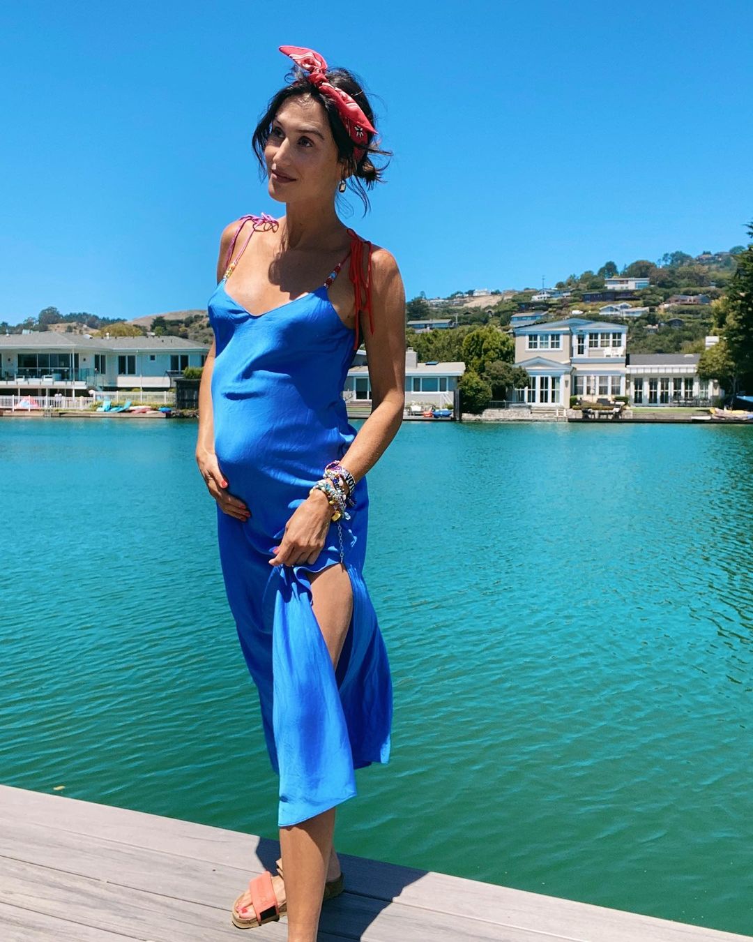 ダニジョーのインスタグラム：「WE’RE 4TH OF JULY READY 🇺🇸 swipe right for the #BabyZ #bump🤰| Take 25% off sitewide with code 4JULY25 (some exclusions apply) #dannijogirls」