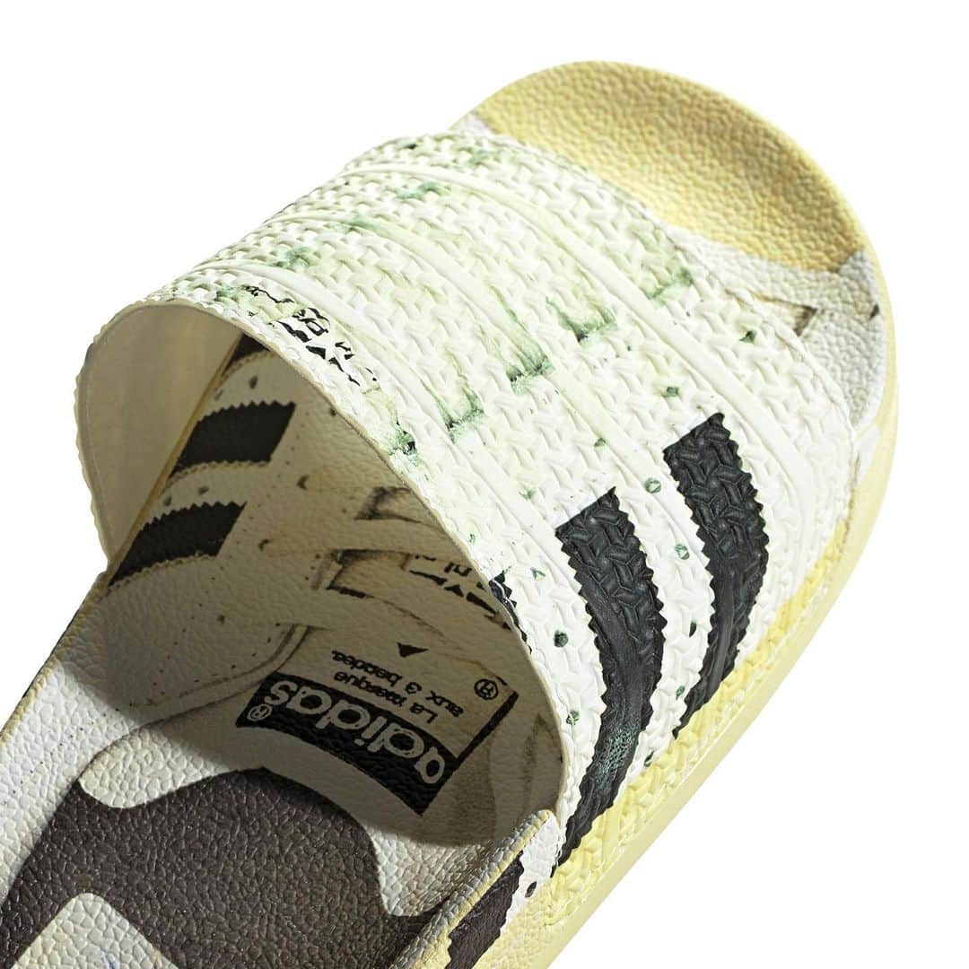 HYPEBEASTさんのインスタグラム写真 - (HYPEBEASTInstagram)「@hypebeastkicks: @adidasoriginals continues to celebrate the Superstar‘s 50th anniversary with a pair of adilettes in an all-over print that realizes the Superstar as if it were a slide. Made from rubber, the adilette comes complete with the Trefoil-adorned heel at the back of the slide, Three Stripes in the middle, and laces at the front. Cop a pair now from retailers such as @sneakersnstuff. ⁠⠀ Photo: Sneakersnstuff」7月2日 12時36分 - hypebeast