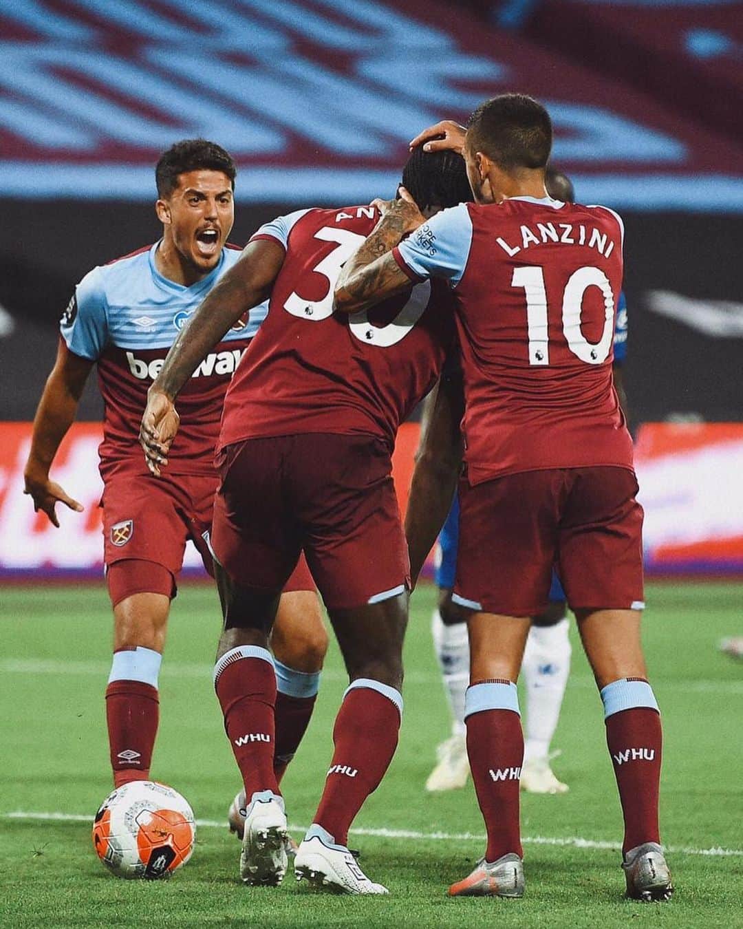 マヌエル・ランシニのインスタグラム：「Contento por el triunfo y por volver al equipo. Gran esfuerzo, hay que seguir por este camino // Happy for the victory and for returning to the team. Great effort, we must continue like this ⚒ #COYI」