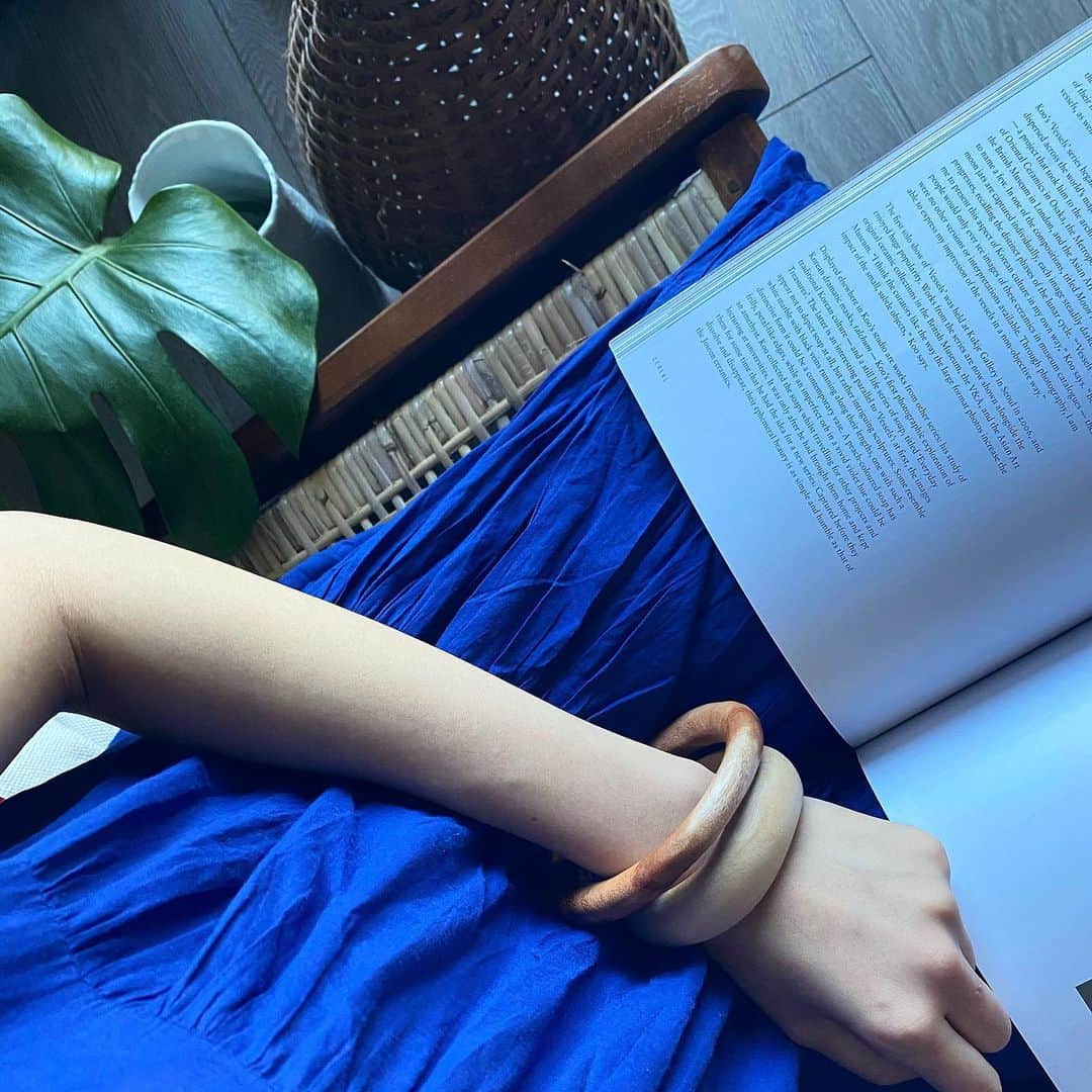 美生のインスタグラム：「#accessory﻿ ﻿ ﻿ このバングルは今週のリアル買い♡﻿ 2点setが嬉しい♡♡﻿ ﻿ 昨日のライブでもご紹介してるので﻿ ぜひcheckしてみてくださいね✨﻿ ﻿」