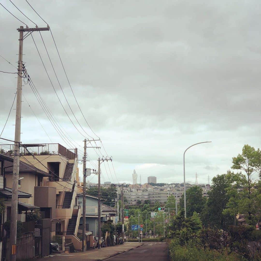 橋本塁さんのインスタグラム写真 - (橋本塁Instagram)「おはようございます！仙台朝ラン終了！ 今日も曇り(後半晴れ)で走りやすかったです！ 心身共に健康で。 仙台写真展3日目！11-19時。  #stingrun #朝ラン #玉ラン #adidas #adidasultraboost  #run #running #ランニング　#心身ともに健康に #今日の格言　#仙台　#仙台朝ラン」7月2日 8時53分 - ruihashimoto