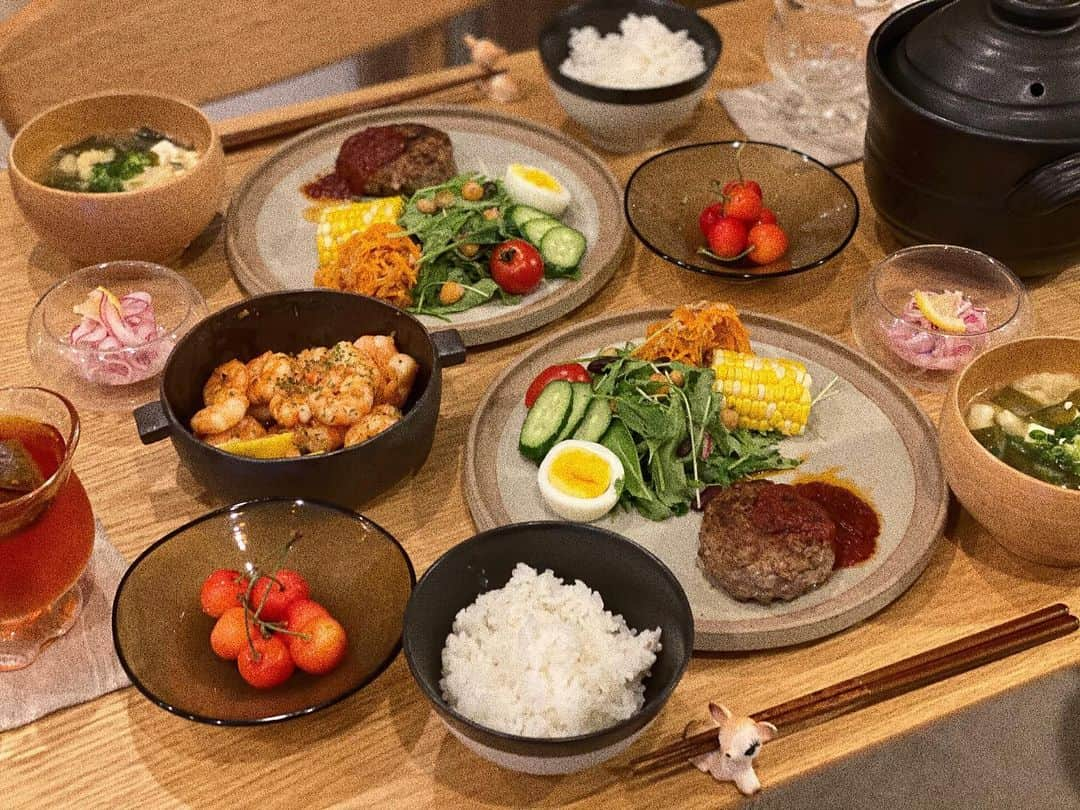 瀬戸サオリさんのインスタグラム写真 - (瀬戸サオリInstagram)「美味しかったご飯🍴🤍 . とうもろこし🌽が 夫の実家からたくさん🤎 めっっちゃ甘くて 最高すぎました🤤 ＿＿＿＿＿＿＿＿＿＿＿＿ #オーガニック #有機野菜 #自炊 #おうちごはん #晩ご飯 #saori_cooking」7月2日 9時01分 - seto_saori