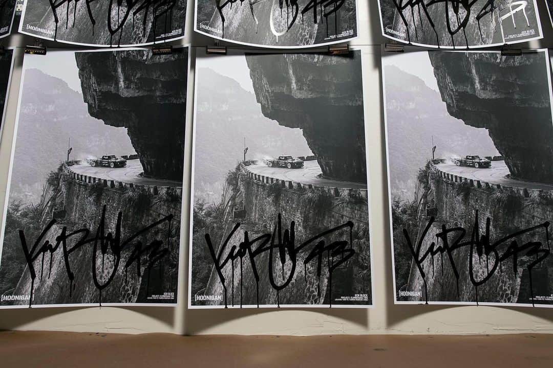 ケン・ブロックさんのインスタグラム写真 - (ケン・ブロックInstagram)「Available today: new poster from ClimbkhanaTWO from @TheHoonigans! Limited edition. Only 99 available. Why 99? Because there's 99 turns on the Tianmen Mountain Highway. And this shot - by legendary skateboard photographer Mike Blabac - is from turn #43. Amazing, right? So, we made these rad prints, I signed them with a drippy Krink pen, Mike signed them too, we numbered each of them, and they go on sale today. So, enjoy this rad gallery shot by Mike - and try to buy one before they are gone! (these shots are also by @BlabacPhoto) #ClimbkhanaTWO」7月2日 9時42分 - kblock43
