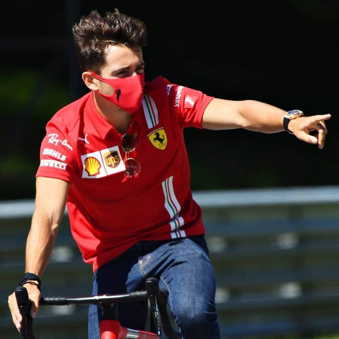 F1さんのインスタグラム写真 - (F1Instagram)「Back on track 👀 . #F1 #Formula1 #AustrianGP 🇦🇹」7月2日 20時22分 - f1
