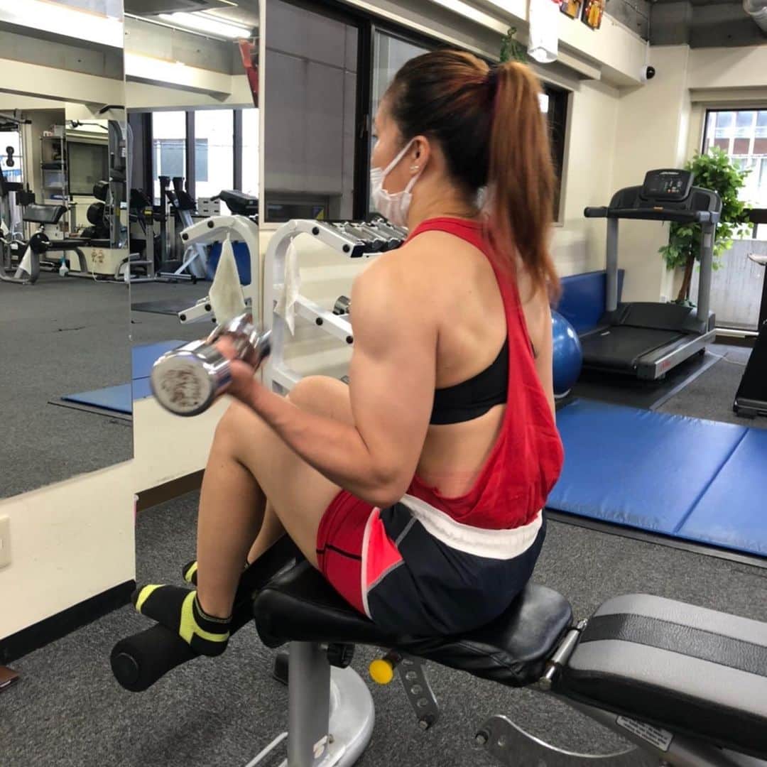 朱里さんのインスタグラム写真 - (朱里Instagram)「#yesterday #morning #fitness #gym #fit #workout #muscle #training #enjoy」7月2日 20時41分 - syuri_official