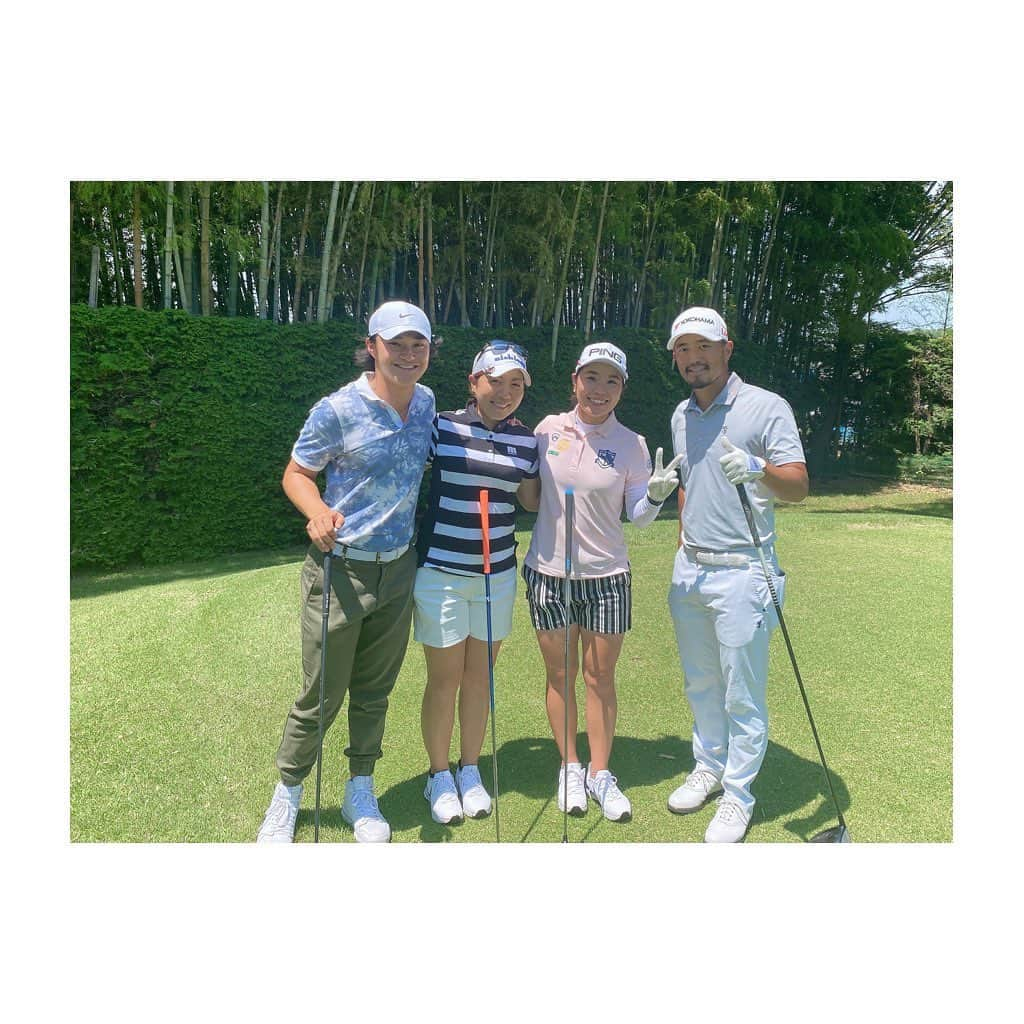 宮里美香さんのインスタグラム写真 - (宮里美香Instagram)「*** Enjoyed GOLF!!!!!🥳⛳️ . 楽しすぎる1日でした！ ラウンドでこんなに笑ったの久しぶりかも。笑 . 私と真美子ペアチームで勝ったし大満足🥰笑 . 小平くん、真美子、けんちゃん✨ 楽しい時間をありがとう😊♪ . . #enjoyed #golf #thankyou  #プライベートゴルフ #このメンツ最高  #楽しすぎる時間をありがとう  #また回りたい #小平智 #比嘉真美子 #青島賢吾」7月2日 20時50分 - mikamiyazato_official