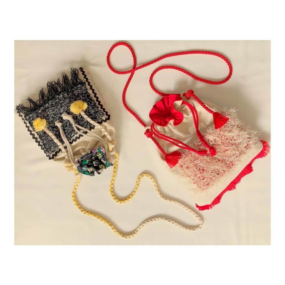 のインスタグラム：「#新作 . . . #1000weave#newcollection#weaving#yarn#handmade#bag#cotton#織物#巾着#バッグ」