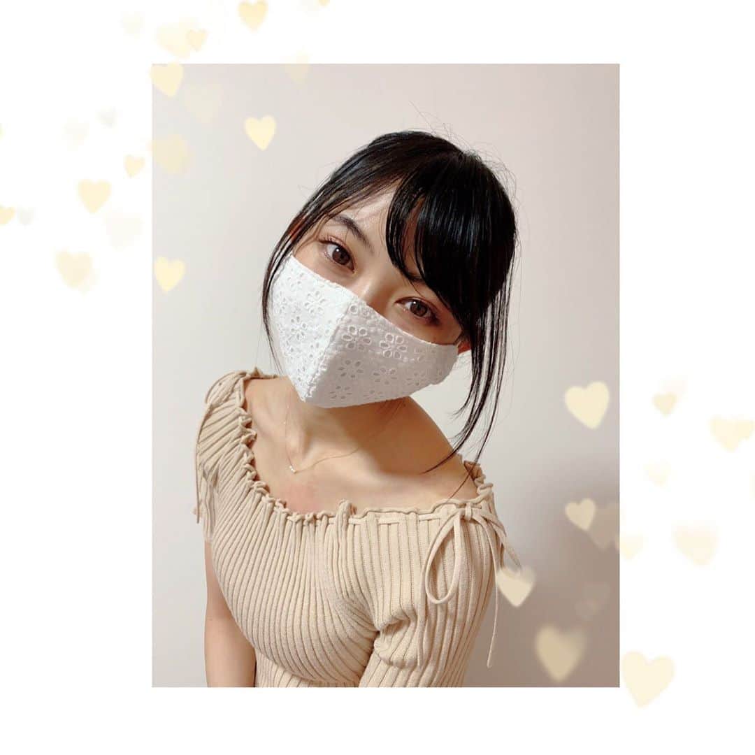 辻野かなみのインスタグラム：「❤︎ ﻿ ﻿ #かなみしふく﻿ ﻿ ﻿ 布マスクGET😷💓﻿ 可愛い布生地⸜︎︎︎︎❤︎︎⸝‍﻿ ﻿ マスク #who's who Chico﻿ tops #FREE'SMART﻿ skirt #LilyBrown﻿ ﻿ ﻿ ﻿ ＃辻野かなみ#かなみん#とき宣﻿ #超ときめき♡宣伝部 ﻿ #instagood #instalike #followme」