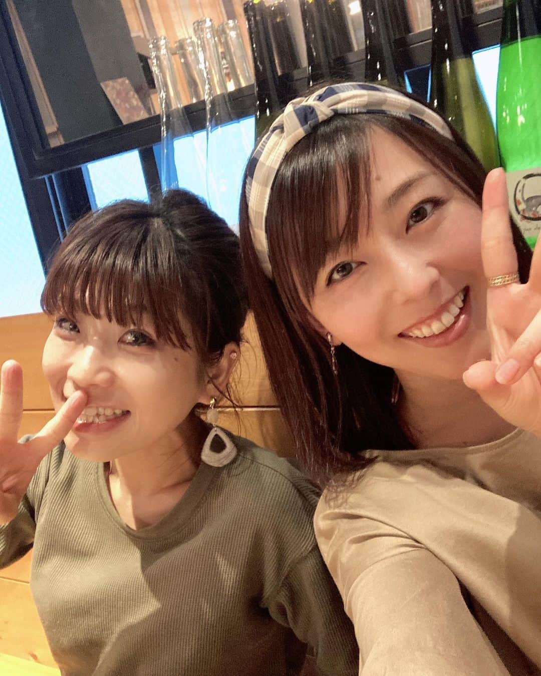 のインスタグラム：「‪「#7月11日はラーメンの日 」の#オンラインイベント （https://ameblo.jp/ito-emi/entry-12608350554.html）に、音楽一家「#あらかわ家 」の皆さんと一緒にゲスト出演してくれる#音々 ちゃん✨こないだ打ち合わせを兼ねたご飯会で久しぶりに会えて嬉しかった😍  #ラーメン好き #ラーメン仲間 #musician  #同い年‬ #friends  #ramen #japanese  #音々 #伊藤えみ」