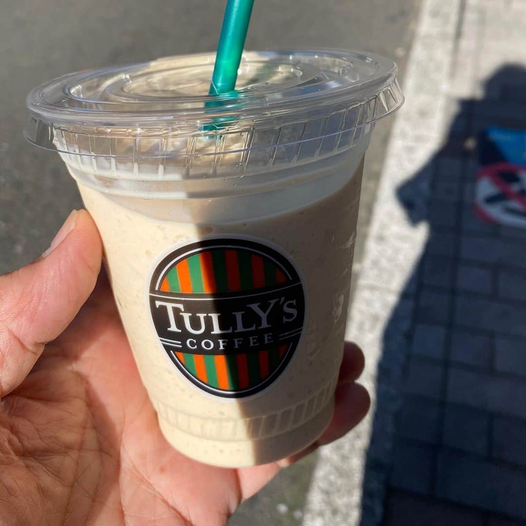 江口寿史のインスタグラム：「コロナの世にもえしゅぷれっちょちぇいくのシーズンは来た。」