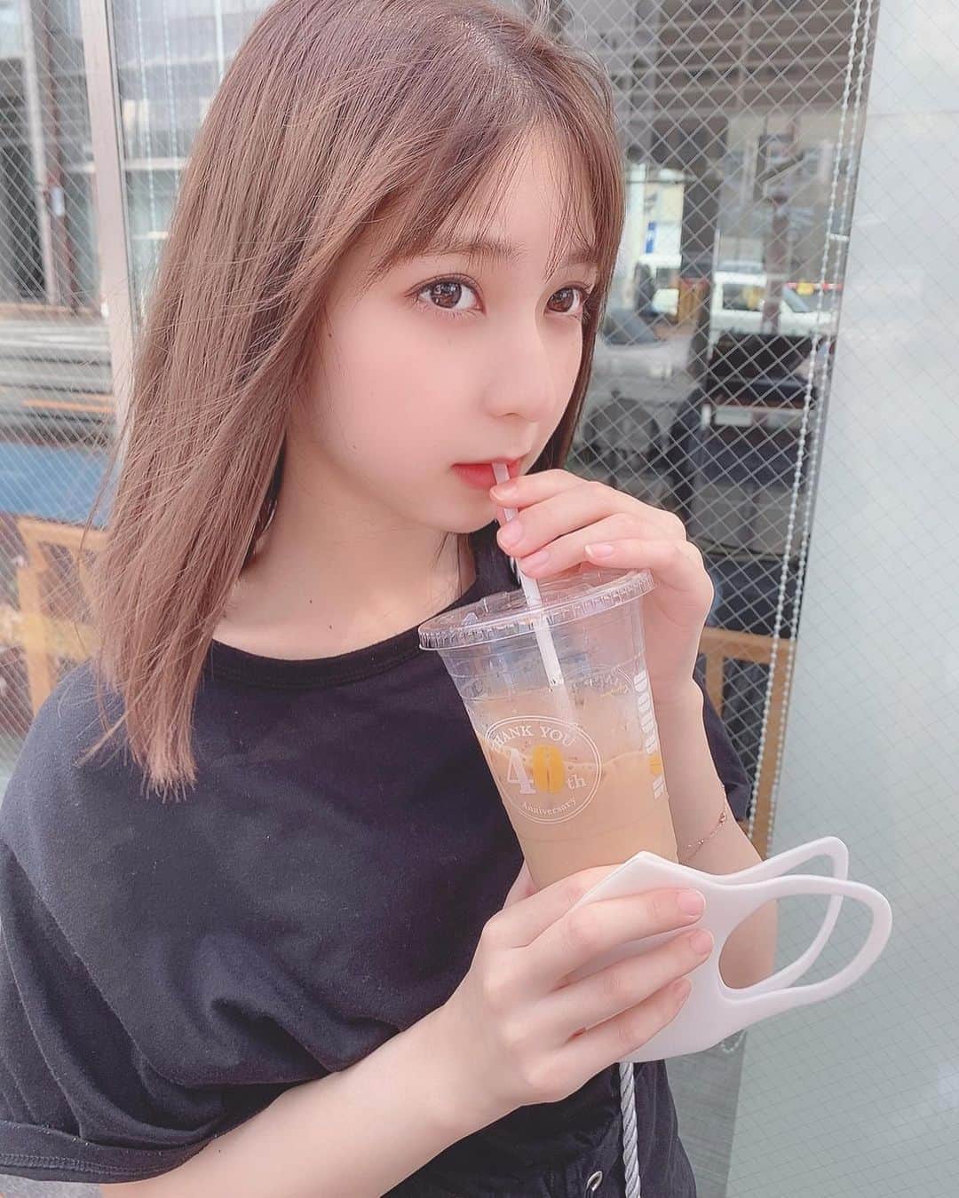 松岡菜摘のインスタグラム：「. . 暑かったからミルクティー飲んだ . #milktea」