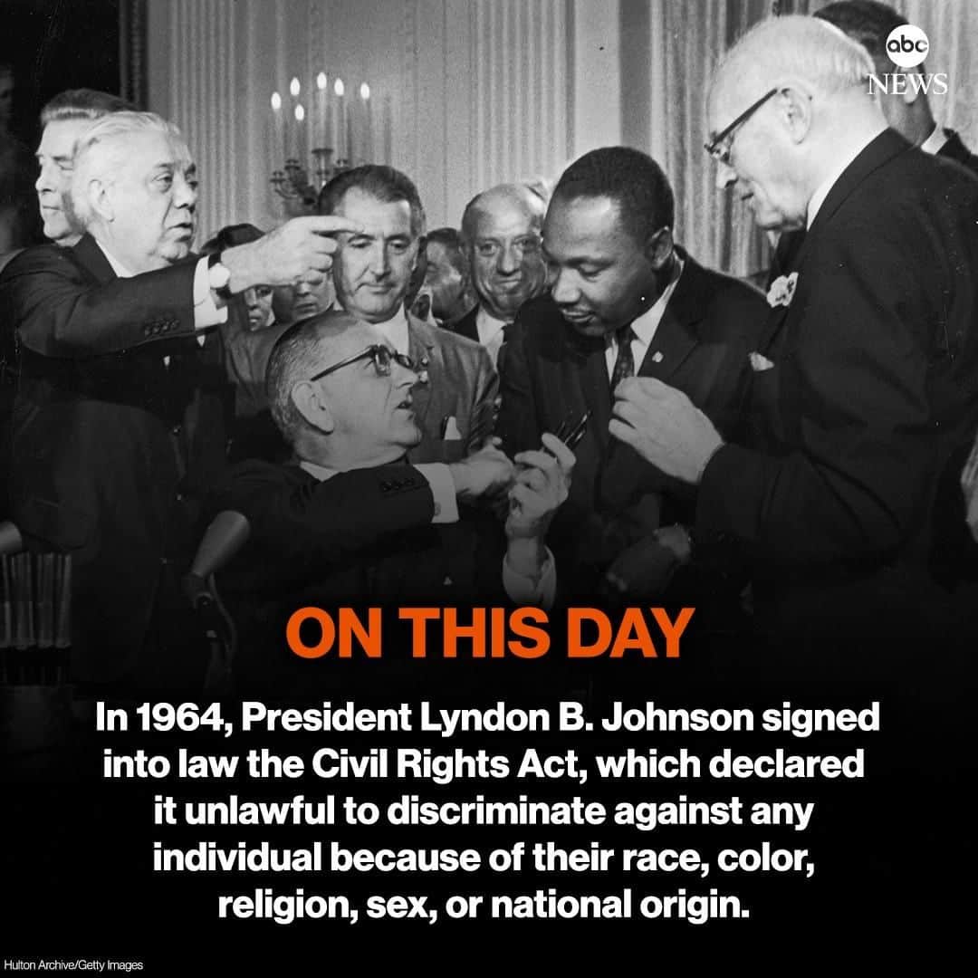 ABC Newsさんのインスタグラム写真 - (ABC NewsInstagram)「ON THIS DAY: In 1964, President Lyndon B. Johnson signed into law the Civil Rights Act.  The landmark legislation declared it unlawful to discriminate against any individual because of their race, color, religion, sex, or national origin. #civilrightsact #history #lyndonbjohnson #civilrights #onthisday #mlk #martinlutherking」7月2日 18時00分 - abcnews