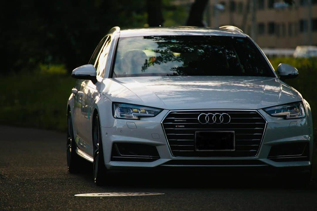 遠藤尚さんのインスタグラム写真 - (遠藤尚Instagram)「休みに晴れるとどうしても洗いたくなる。 #Audi  #a4avant  #アウディのある生活 #洗車」7月2日 19時06分 - shoendo7