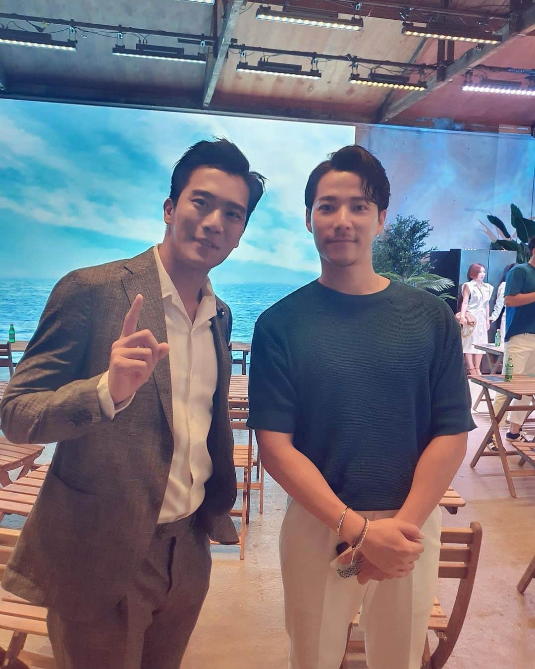 C-JeS エンタテイメントさんのインスタグラム写真 - (C-JeS エンタテイメントInstagram)「#Attention ‼️멋짐주의 😎 ⠀⠀⠀⠀⠀ #삼성전자프로젝트 프리즘 #뉴셰프컬렉션 에서 만난 #하석진 👈🏻  ⠀⠀⠀ 함께한 #조태관 #김지석 #임성빈 의 모습까지!  ⠀⠀⠀⠀ #HaSeokJin #행사장 #삼성셰프컬렉션 #MBC #내가가장예뻤을때 #8월방영예정 #Kdrama #Cjestagram #씨제스타그램」7月2日 19時12分 - cjes.tagram