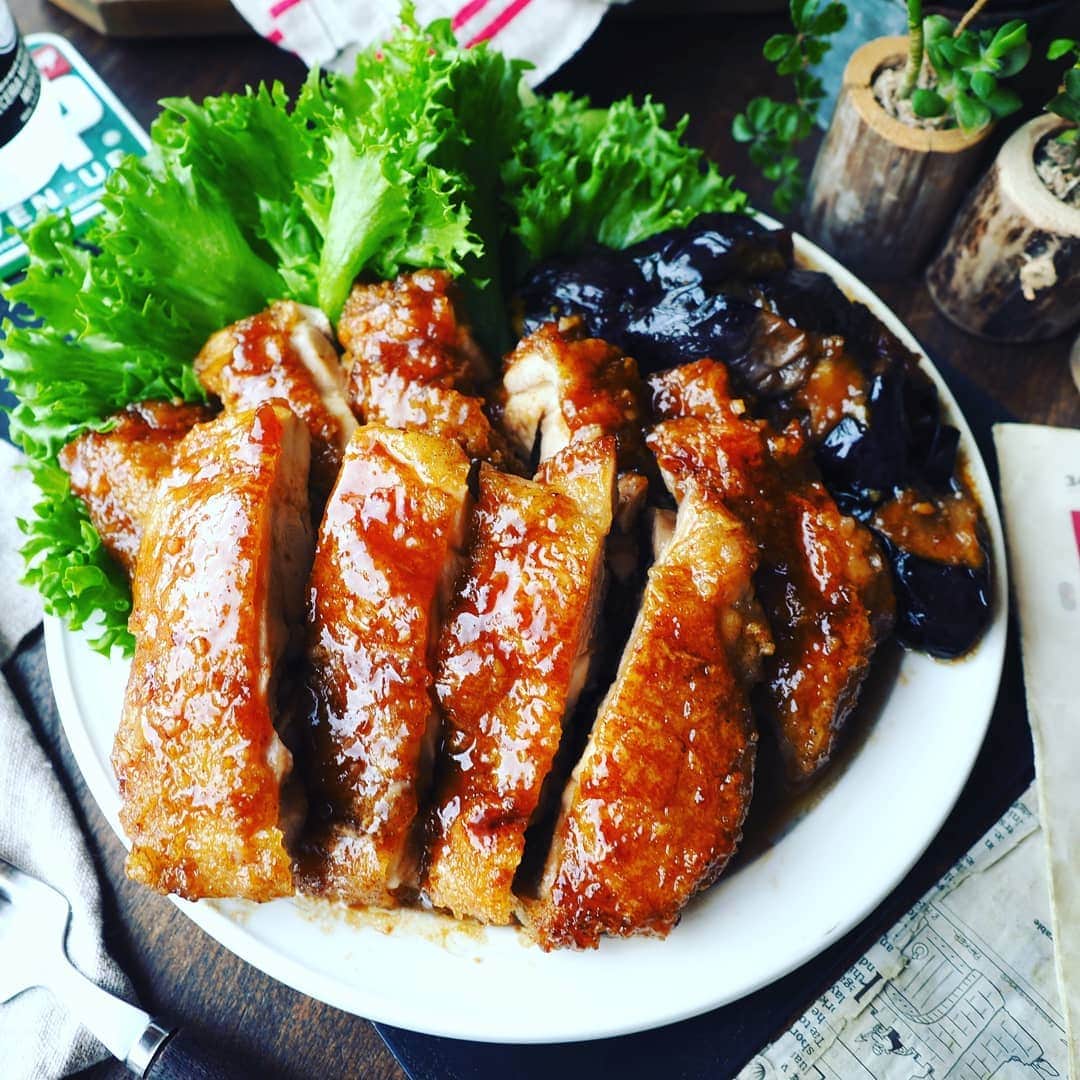 Michiko Maedaさんのインスタグラム写真 - (Michiko MaedaInstagram)「久しぶりに皮パリチキン～💕 おかわりがとまらない😋🍚🍴 皮パリガリバタポンチキン😋💕  ※※※※※ ※※※※※  #皮パリガリバタポンチキン #皮パリチキン#皮パリパリ  #ガリバタポン#ガーリック #バター#ポン酢#鶏肉レシピ #鶏もも肉#もも肉 #おかわりがとまらない #めちゃめちゃおすすめです❤️ #レシピは後程ブログにて #IGersJP#IGersjp#IGersj#クッキングラム#デリスタグラマー#おうちごはんlover#コッタ #lin_stagrammer#kurashiru#クッキングラム#クッキングラムアンバサダー#クオカ#エルグルメ#フーディーテーブル#おうちごはんlover#おうちごはん革命#おうちカフェ#作って食べてありがとう」7月2日 19時51分 - shana.mama