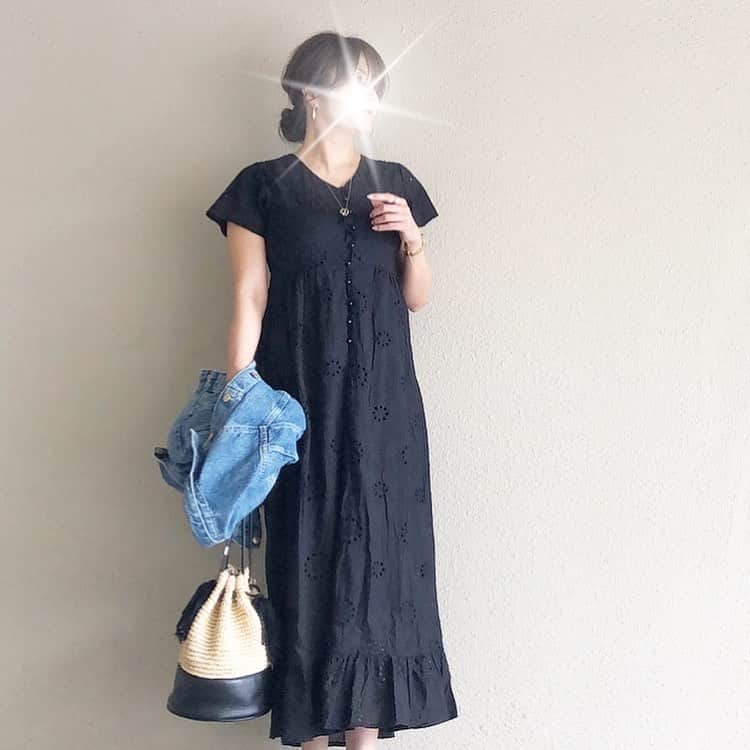 saaaay_kさんのインスタグラム写真 - (saaaay_kInstagram)「2020.07.02 coordinate…♡ 早いものでもう7月ですね！ 今朝セミが鳴き始めました…2020夏のはじめ☀️ ・ ・ 暑い日には涼しげなコットンレースの さらっとワンピースを1枚で！ @fifth_store ▷▷▷60%OFFですよー✨ ・ ・ #fifth#fifthtl#フィフス#コットンレースマキシワンピース#フェミニン#ワンピース#高身長コーデ#ワンマイルコーデ#ワンマイルウェア#リラックスコーデ#おうちコーデ#おうちファッション#おうち時間#shwf」7月2日 19時53分 - saaaay_k