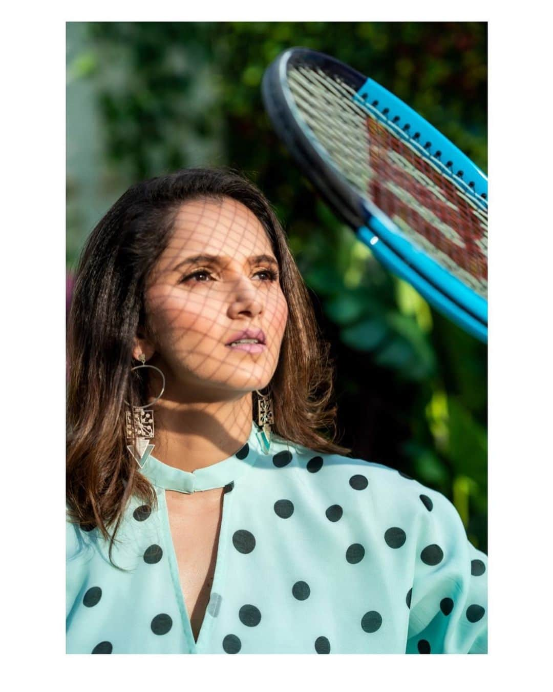 サニア・ミルザさんのインスタグラム写真 - (サニア・ミルザInstagram)「Through my racket .. everything is always clearer 😉 🎾  @cosmoindia   Editor: Nandini Bhalla @nandinibhalla  Photography: Prudhvi Raja Addala and Vamsi Krishna Varma  K @stargaze_studios  Hair & makeup: Aliya Baig @makeupbyaliyabaig   Styling: Tanusha Bajaj @tanushabajaj  Media Consultant: Think Ink Communications @think_ink_communications  Interview By: Priyanka Yadav @prifreebee Earnings by @suhanipittie」7月2日 19時54分 - mirzasaniar