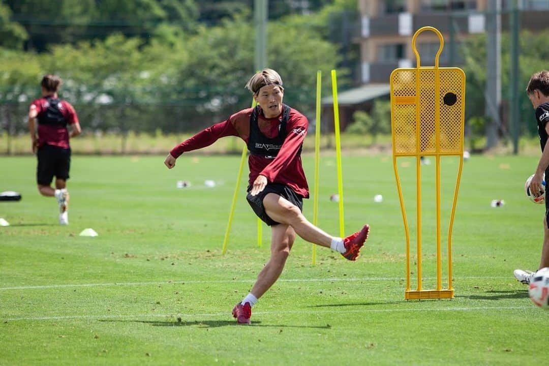 古橋亨梧さんのインスタグラム写真 - (古橋亨梧Instagram)「🔜⚽️💪🏼 @visselkobe」7月2日 20時09分 - kyogo_furuhashi