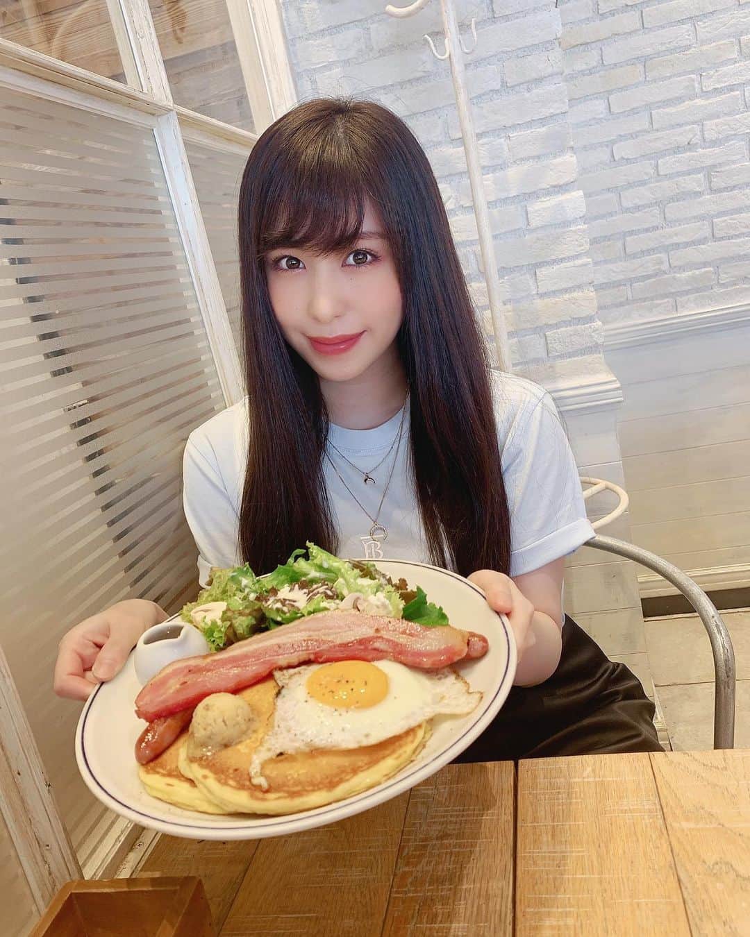宮下舞花さんのインスタグラム写真 - (宮下舞花Instagram)「スペシャルなlunch♡🥞#パンケーキ#カフェ巡り」7月2日 20時11分 - maikamaimaika