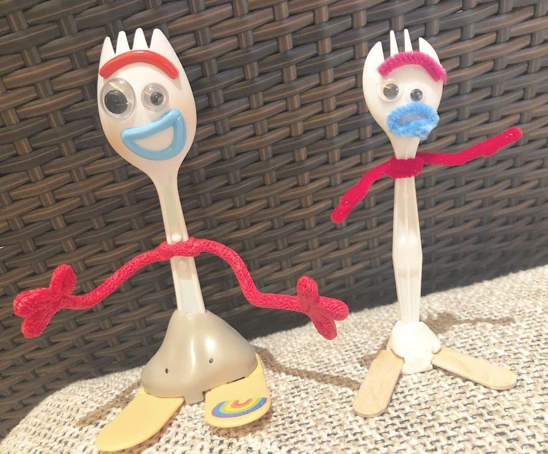 白渚すずさんのインスタグラム写真 - (白渚すずInstagram)「・ My son made ”Forky”. With original ”Forky”...♡♡ ・ #toystory #toystory4  #forky #forkytoystory4  #トイストーリー #トイストーリー4  #フォーキー #手作りフォーキー」7月2日 20時11分 - suzubell_44