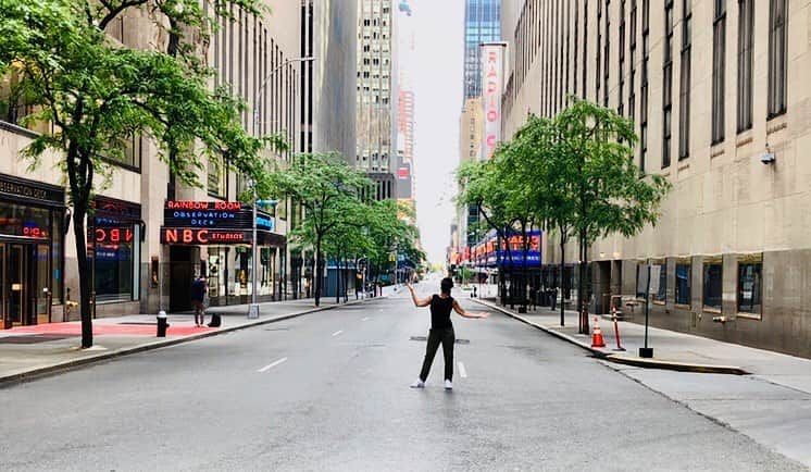 リサ・アンさんのインスタグラム写真 - (リサ・アンInstagram)「The City that Never Sleeps! #NYC」7月3日 6時56分 - thereallisaann