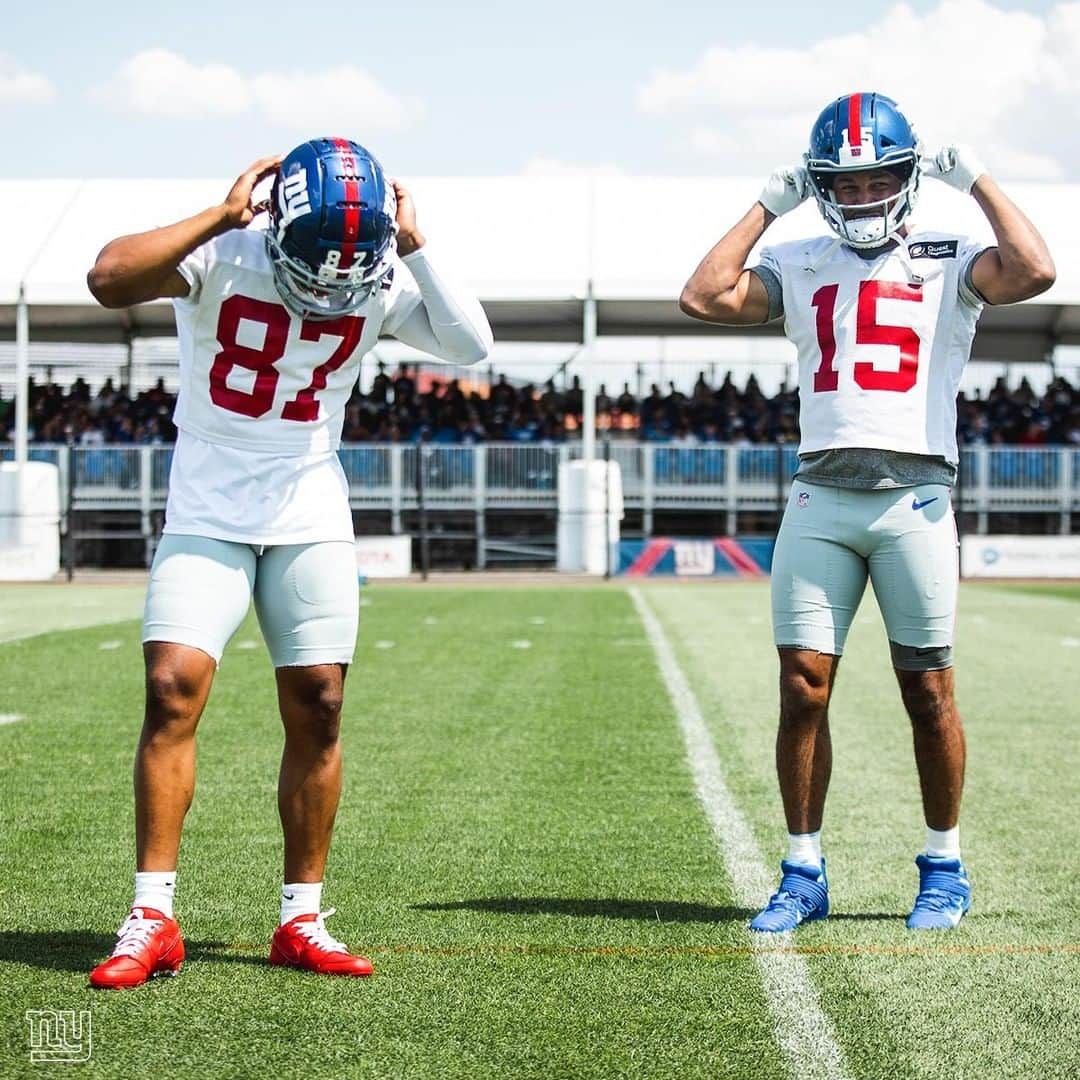New York Giantsさんのインスタグラム写真 - (New York GiantsInstagram)「Use an emoji to describe this duo ‼️」7月3日 7時00分 - nygiants